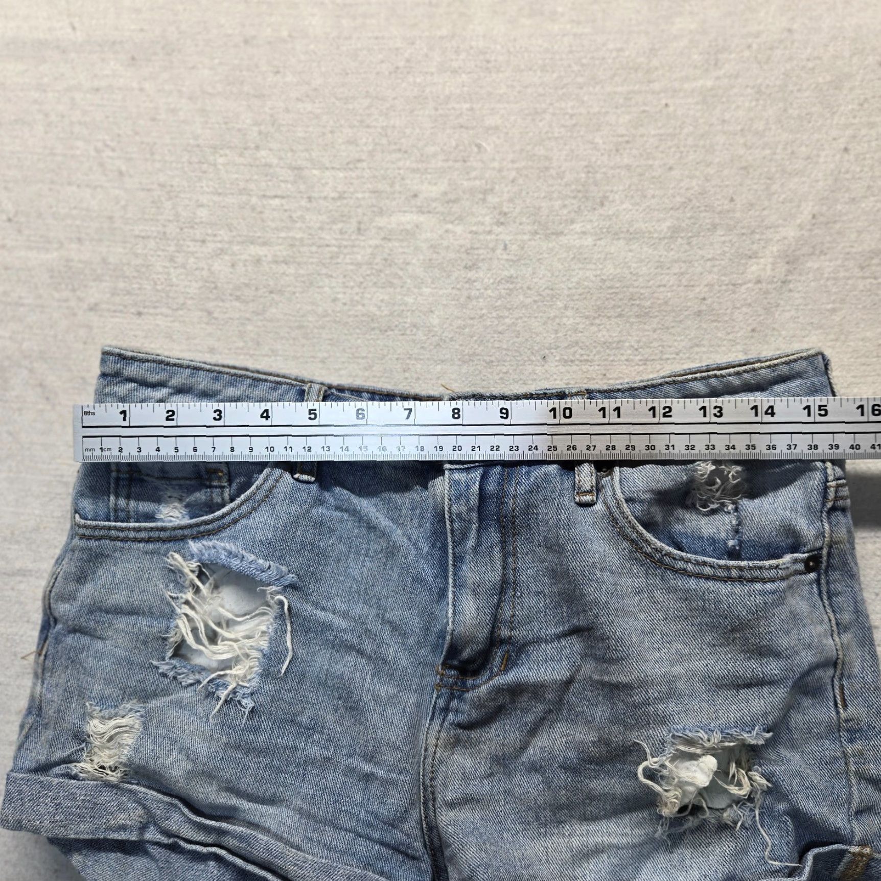 Vintage Bullhead Shorts Light Blue Distressed High Rise Cut Off Festival Women's Size 9 Size 30" / US 8 / IT 44 - 4 Thumbnail