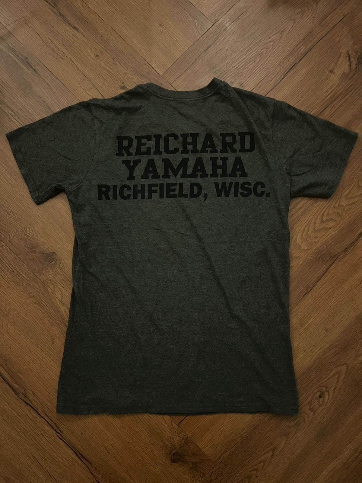 If Six Was Nine × Le Grande Bleu (L.G.B.) × Yamaha 2000s Yamaha - Tee mechanic richfield, wisc. Size US M / EU 48-50 / 2 - 1 Thumbnail