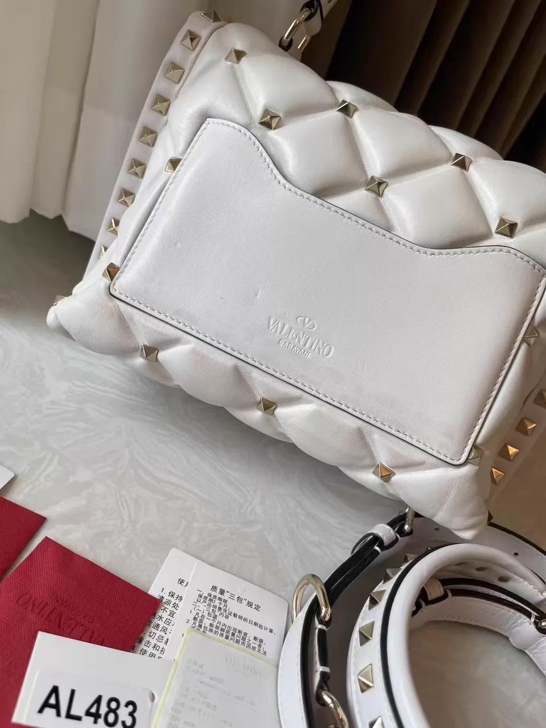 Valentino Valentino White Large Logo Rivet Crossbody 23x18x13 Good Size ONE SIZE - 5 Thumbnail