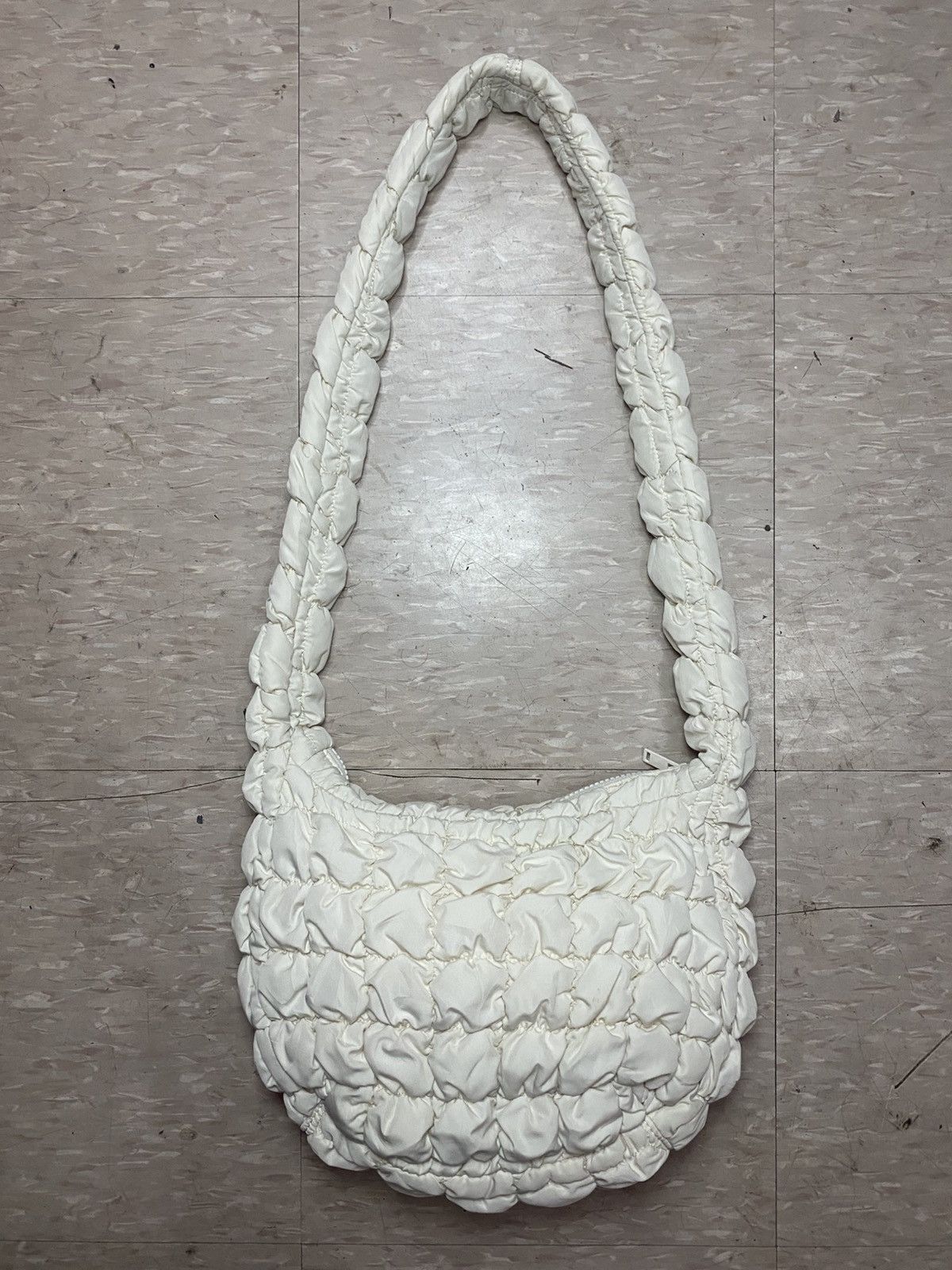 Cos × Designer COS quilted messenger bag Size ONE SIZE - 2 Thumbnail