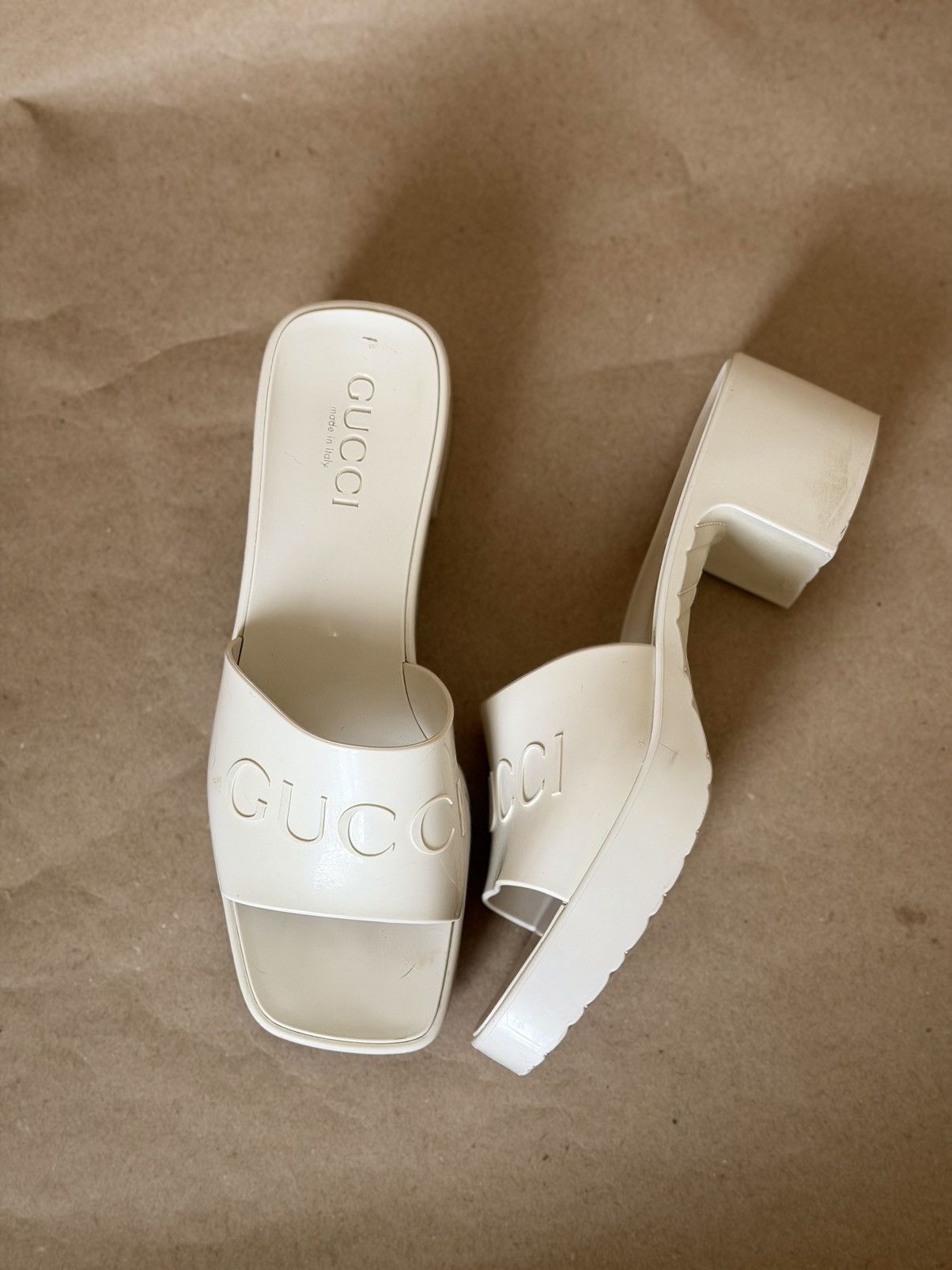 Gucci Gucci – Cream mule sandals with logo Size US 6 / IT 36 - 9 Thumbnail