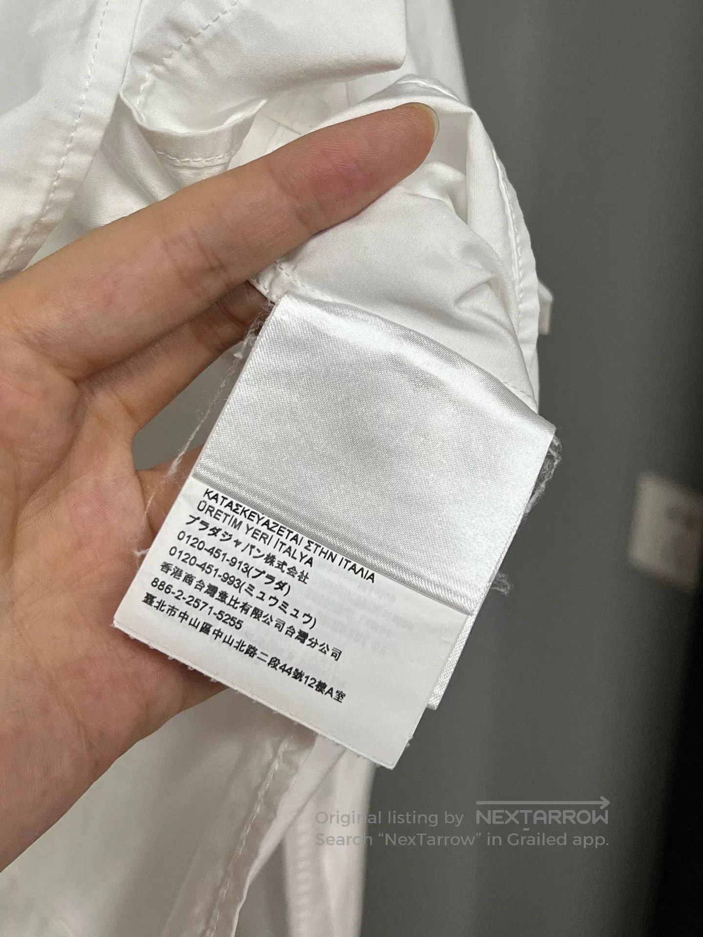 Prada Prada Cotton Triangle Logo Shirt. Size S / US 4 / IT 40 - 4 Thumbnail