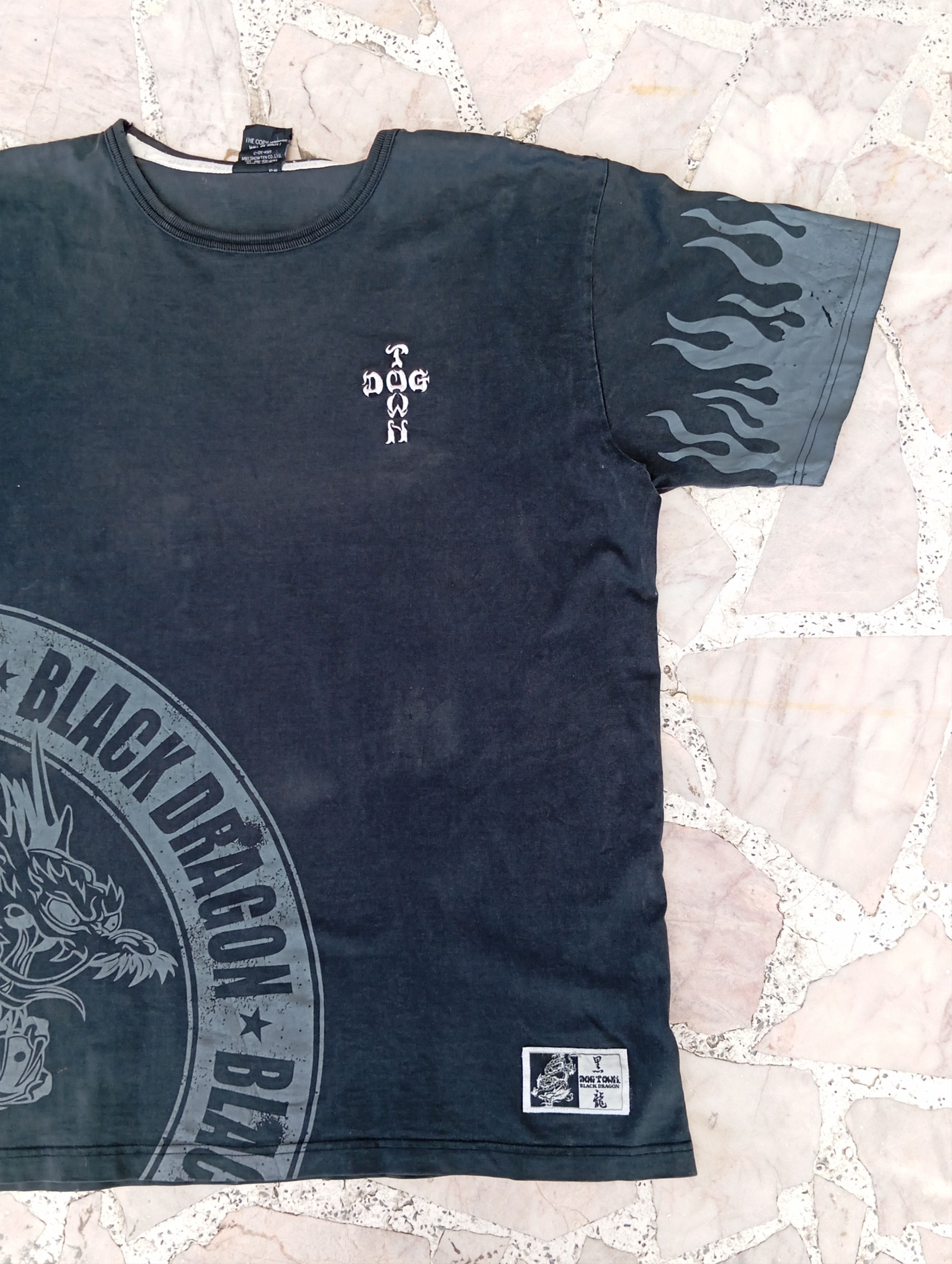 Dogtown × Vintage RARE Dogtown Tee with Flame Size US XL / EU 56 / 4 - 2 Thumbnail