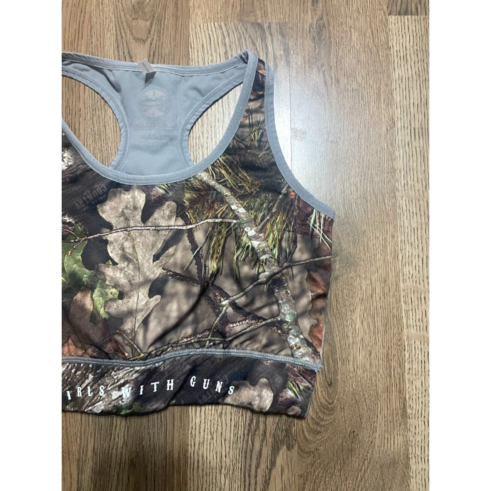 Vintage Girls with Guns Sports Bra Racerback Camouflage L Womens Large Black Wireless Pullover Backless Racerback Size ONE SIZE - 4 Thumbnail