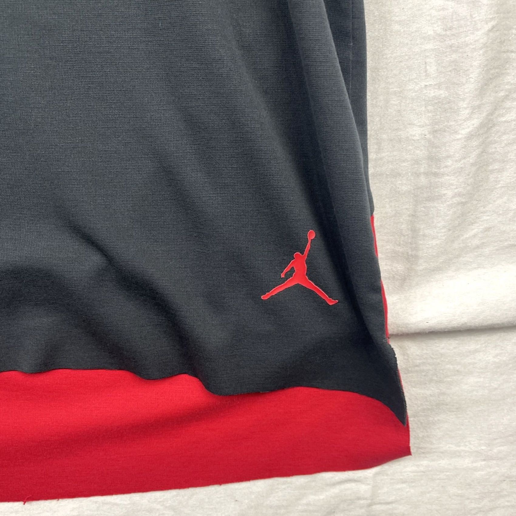 Jordan Brand Jordan Tech Pack Shirt Mens Large Red Black Jumpman Short Sleeve Oversized Tee Size US L / EU 52-54 / 3 - 5 Thumbnail