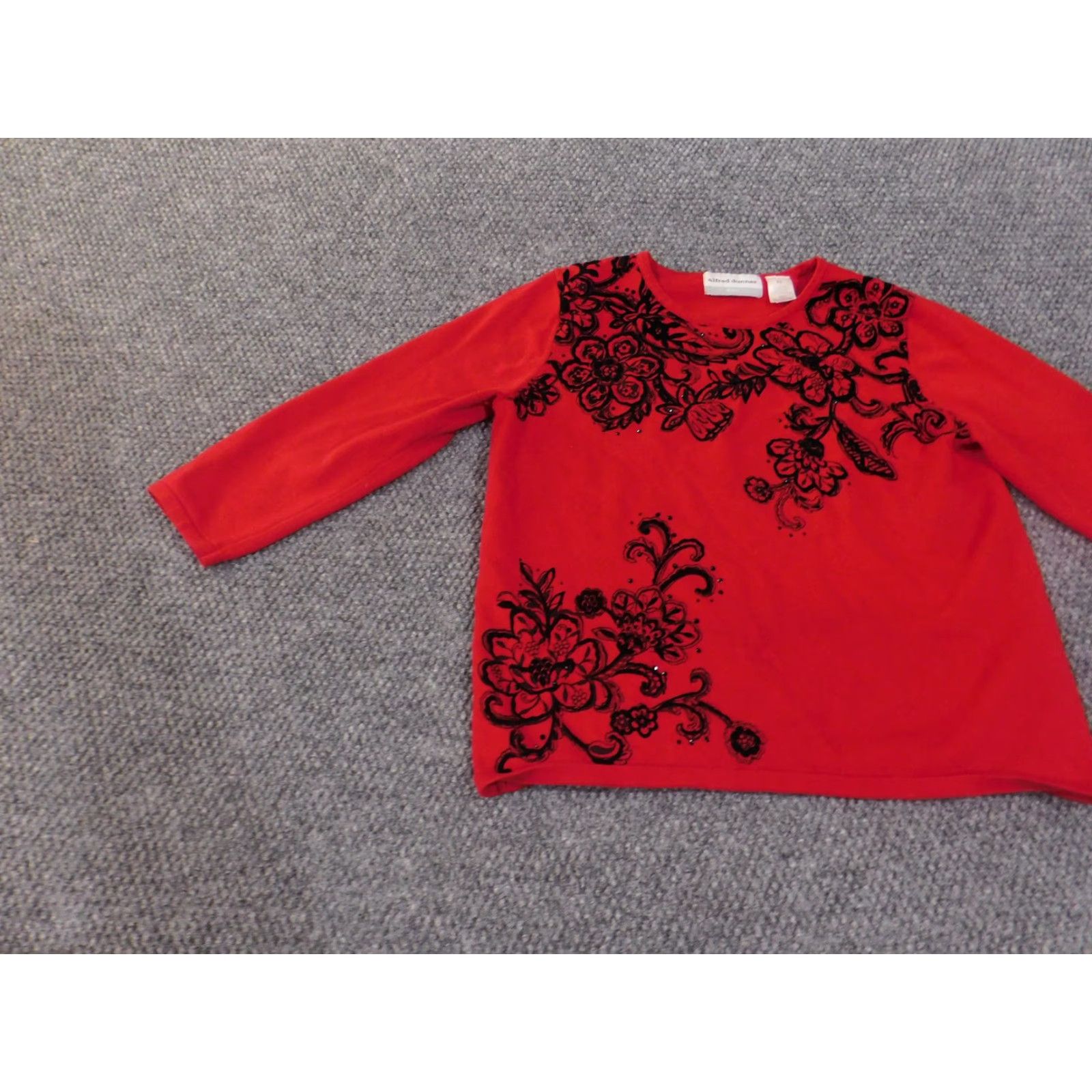 Vintage VINTAGE Alfred Dunner Sweater Womens Petite Small Red Black Floral Print Long Sleeve Top Size S / US 4 / IT 40 - 6 Thumbnail