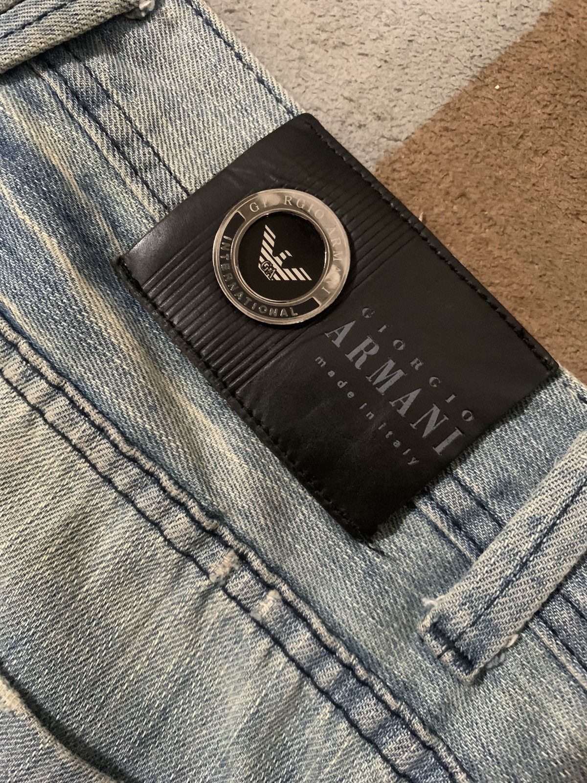 Giorgio Armani Vintage Giorgio Armani Mud Washed Clawmark Distressed Jeans Size US 31 - 13 Thumbnail