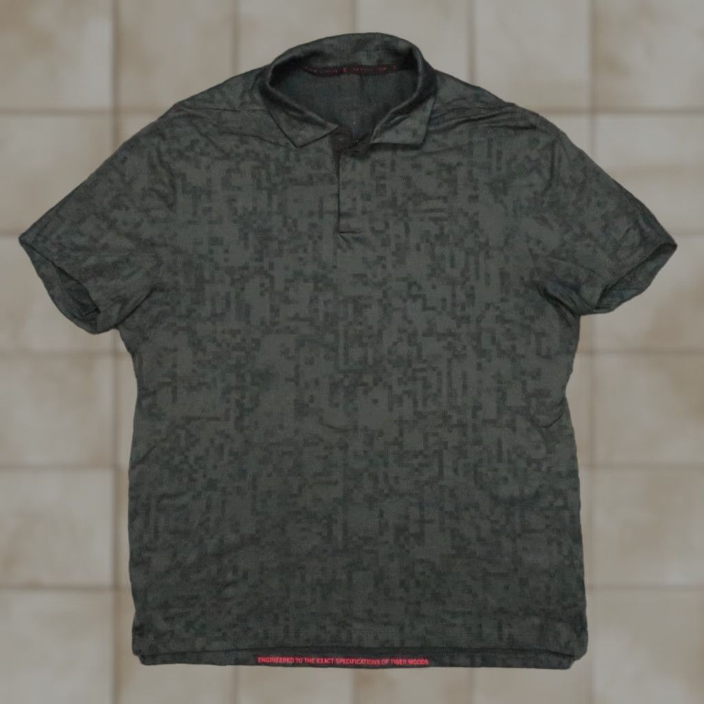 Nike Polo Shirt Mens M Black Gray Digital Camo Tiger Woods TW Dri-Fit Golf Polo