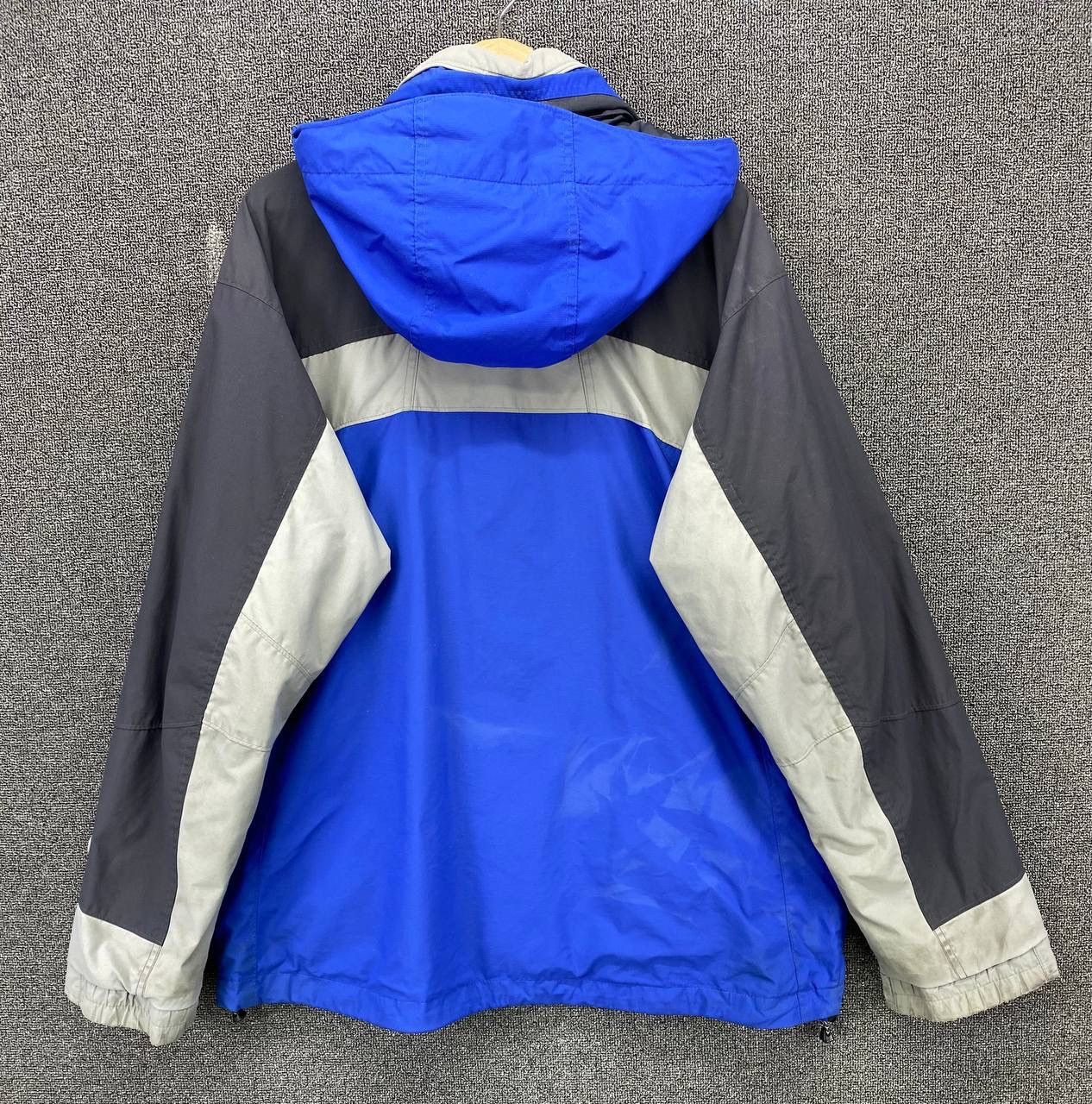 Columbia Vintage Columbia Hooded Light Jacket Size US L / EU 52-54 / 3 - 11 Thumbnail