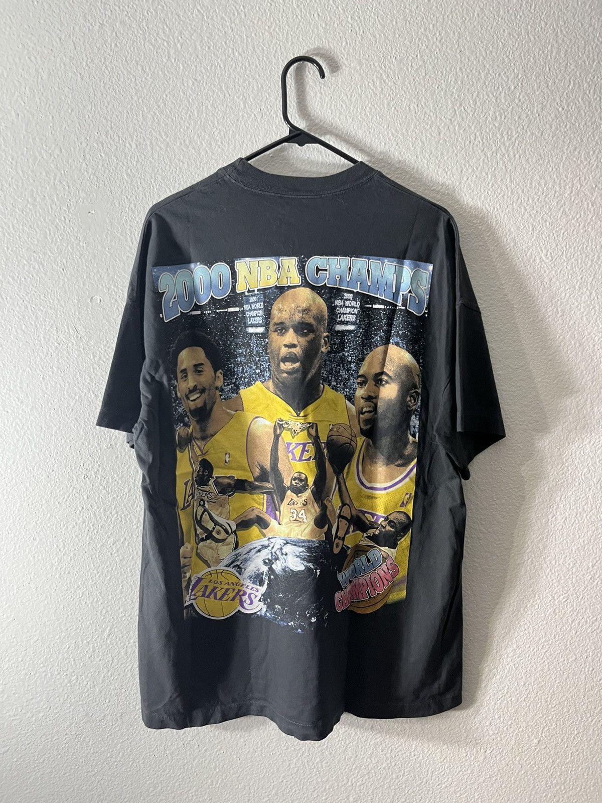 Vintage Kobe and Shaq Dominance Tee Size US L / EU 52-54 / 3 - 1 Thumbnail