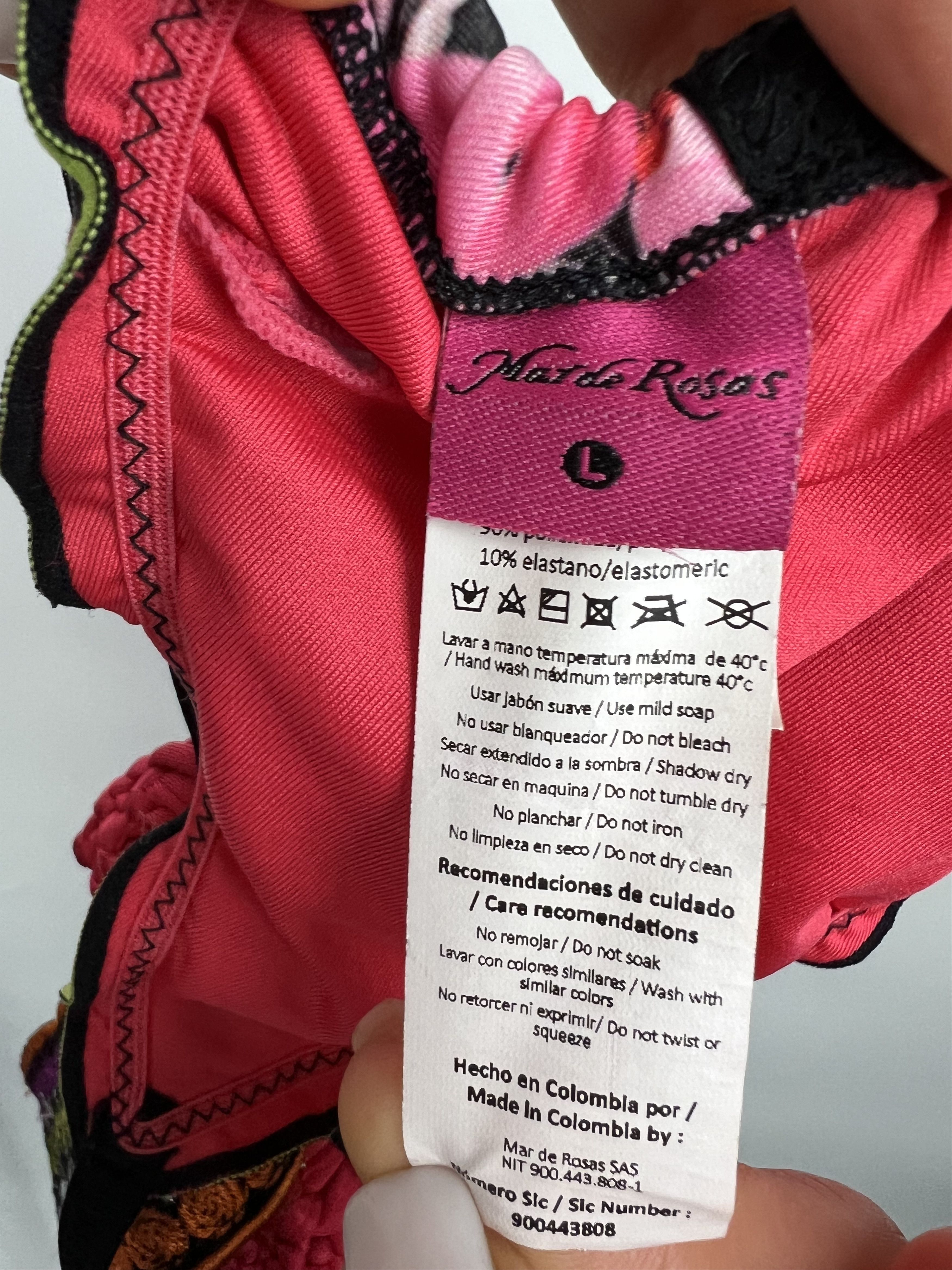 Designer Mar De Rosas Women's Swimsuit Size M/L Size ONE SIZE - 8 Thumbnail
