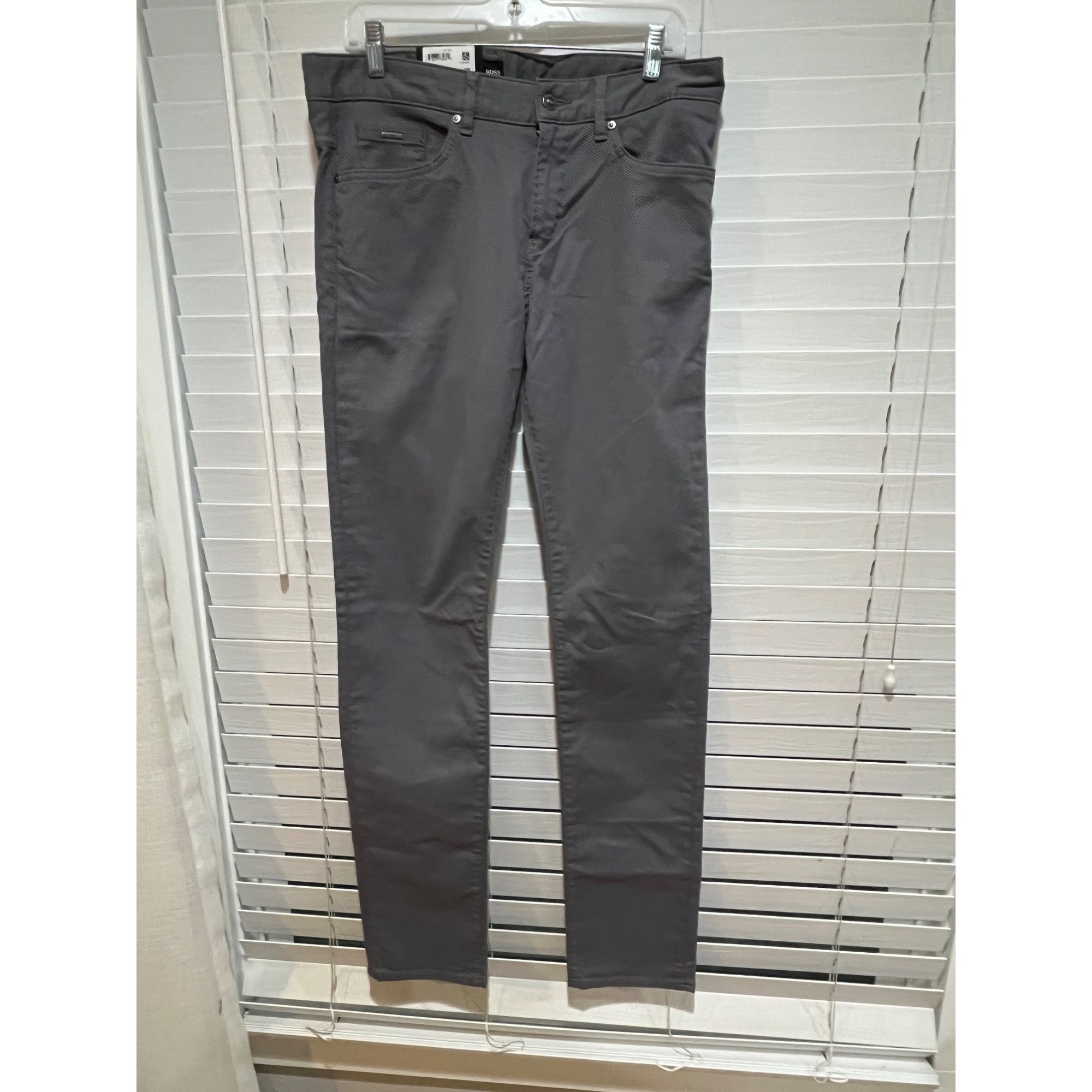 Hugo Boss Hugo Boss Men's Slim Fit Gray Pants NWT - Size 32x34 Size US 32 / EU 48 - 1 Thumbnail