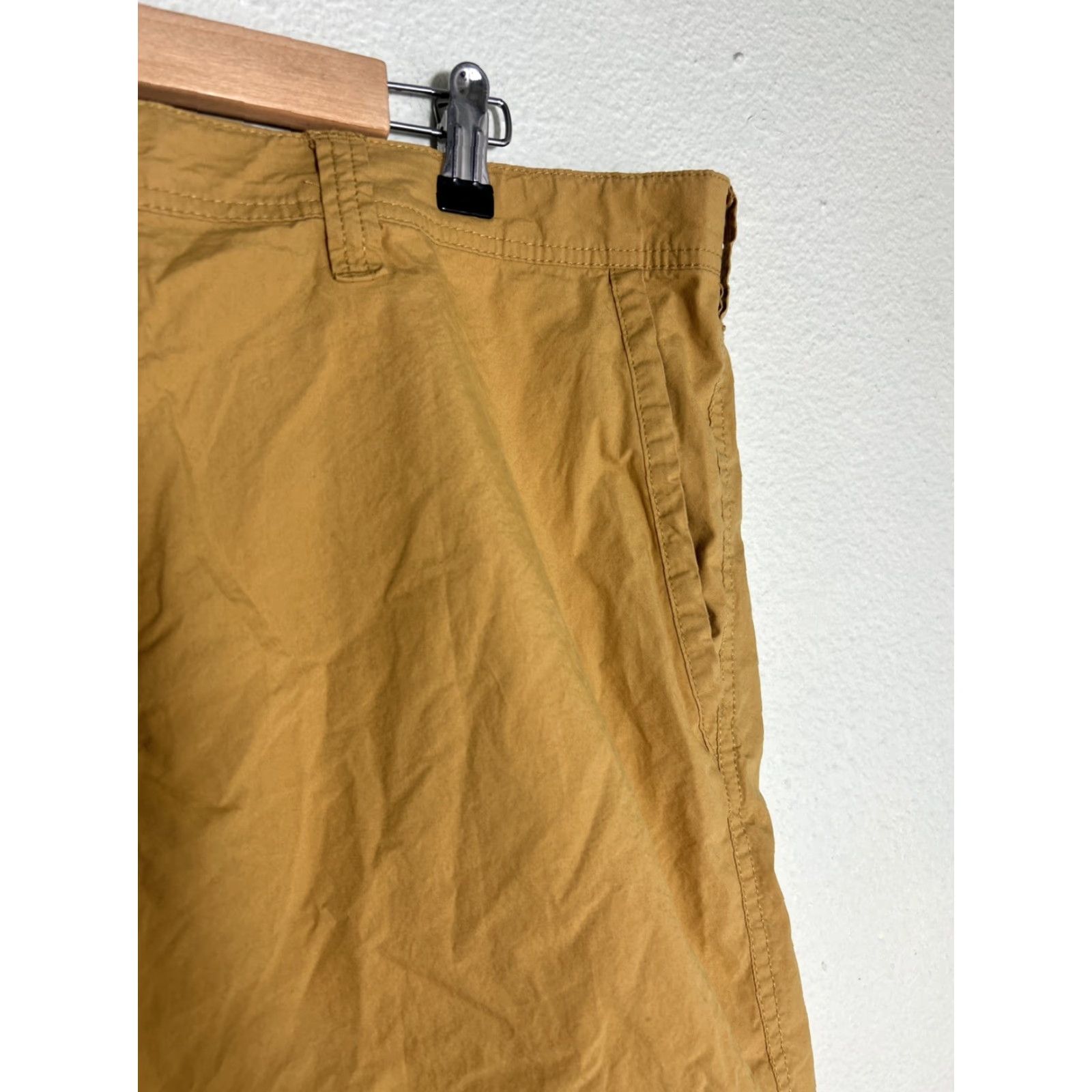 Vintage Columbia Chino Shorts Mustard Yellow 40x10 Flat Front Men Regular Size 40 Shorts Mens Chino Flat Front Mustard Columbia Yellow 40x10 Size US 40 / EU 56 - 4 Thumbnail