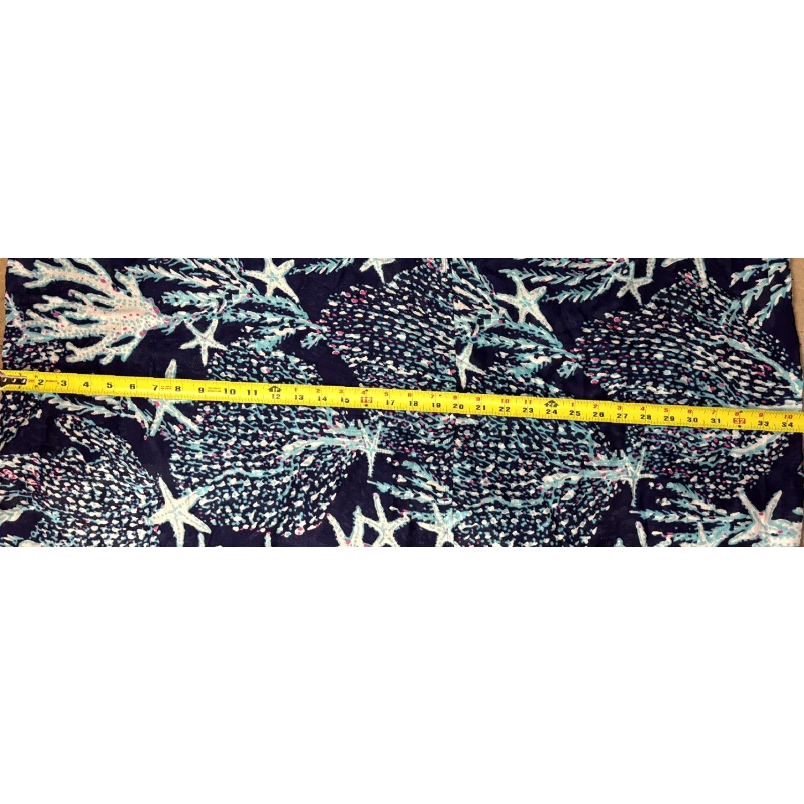Lilly Pulitzer VINTAGE Lilly Pulitzer Women's Scarf Rayon Beach Starfish Navy 28x69 Tropical All-Season Size ONE SIZE - 6 Thumbnail