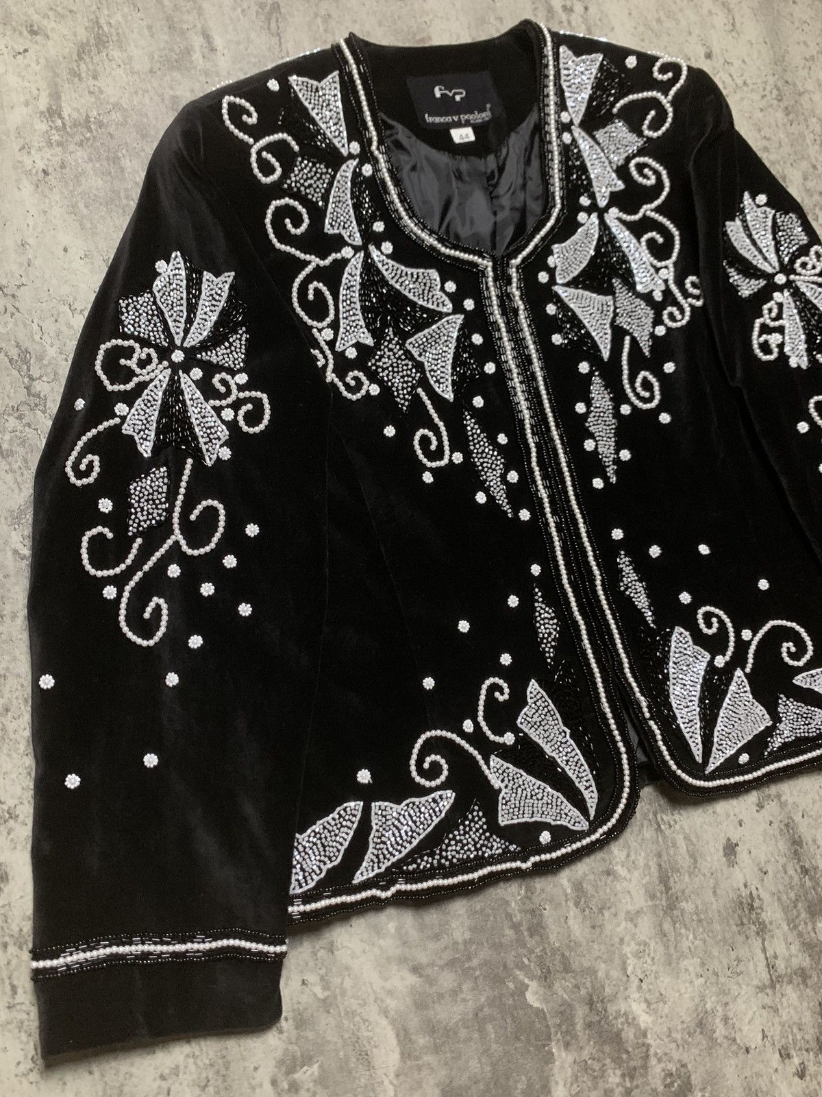 Paoloni Vintage 90s Franca V Paoloni Velvet Beaded Blazer Size M / US 6-8 / IT 42-44 - 6 Thumbnail
