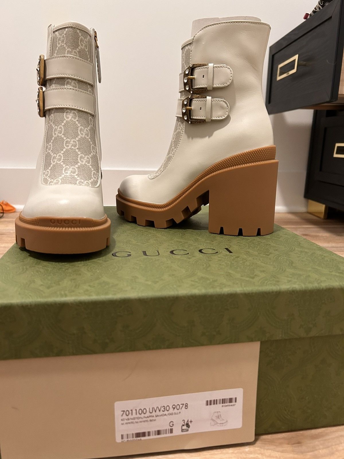 Gucci Kensington GG Supreme Leather Size US 4.5 / IT 34.5 - 1 Thumbnail