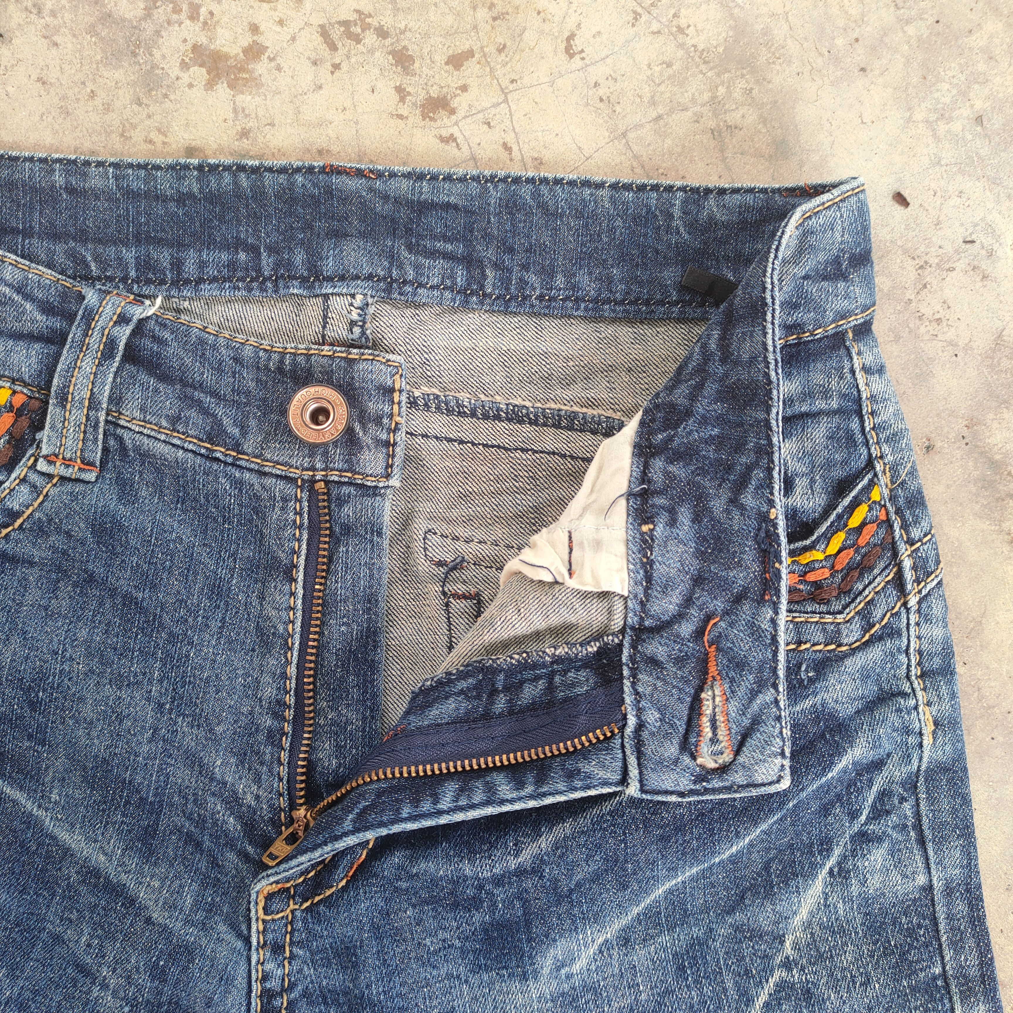 Japanese Brand FLARE FLOWER JAPANESE 70090 FADED DENIM JEANS PANTS Size US 29 - 7 Thumbnail