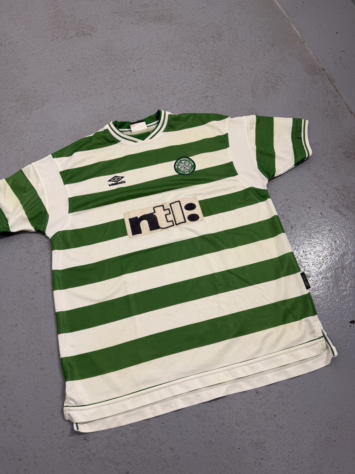 Umbro Vintage 1999/2001 Umbro Celtic Soccer Jersey Size US XXL / EU 58 / 5 - 3 Thumbnail