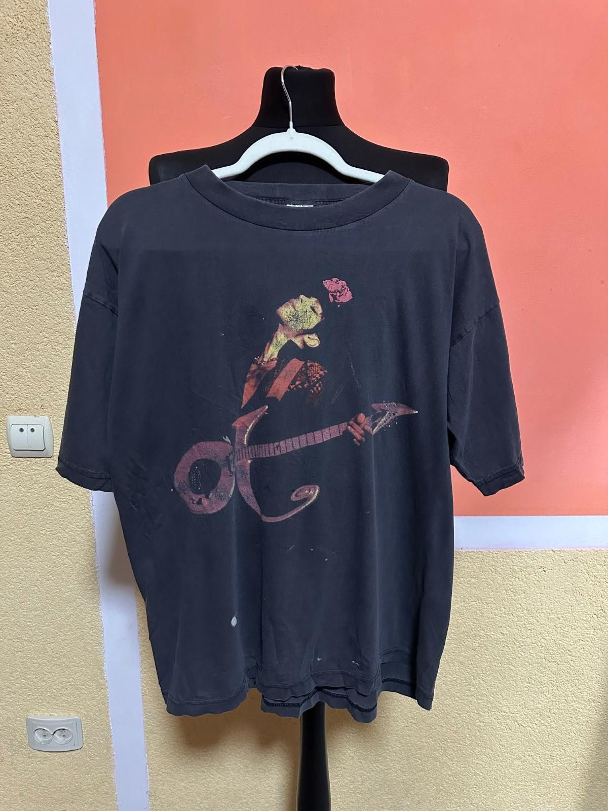 Band Tees RARE VINTAGE PRINCE 1995 WASHED TEE Sz Large Size US L / EU 52-54 / 3 - 1 Thumbnail