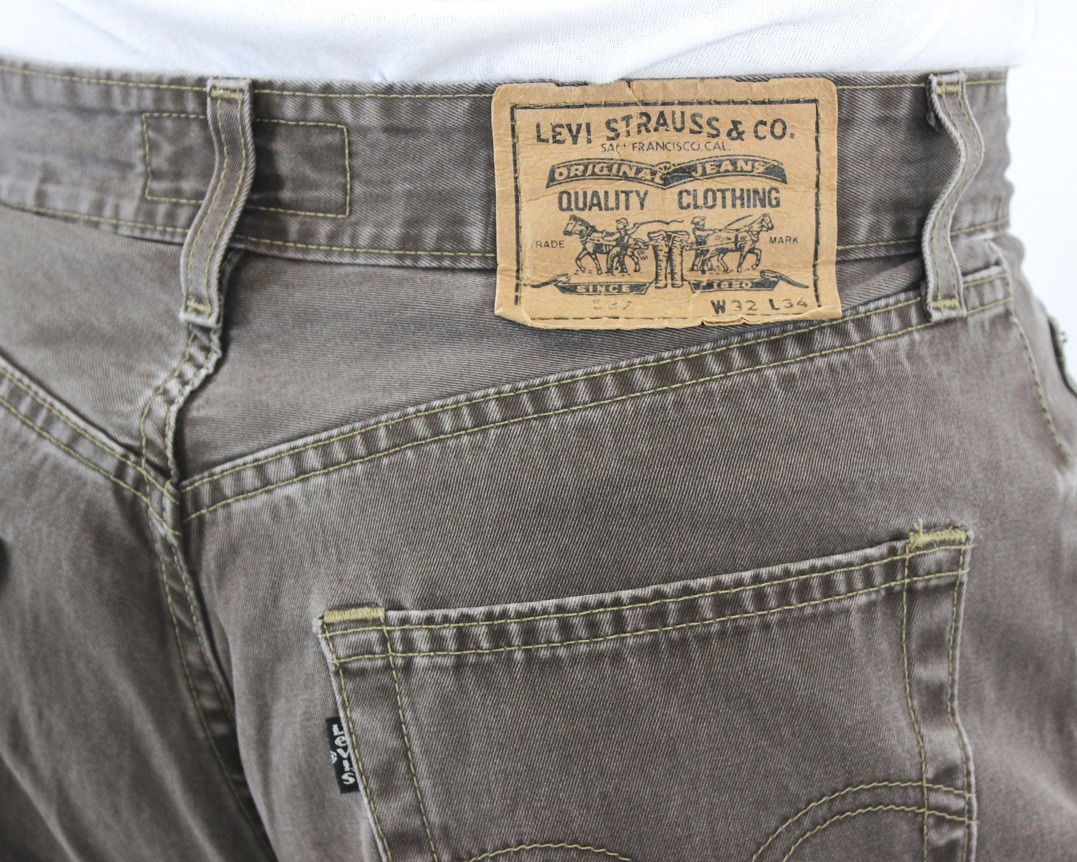 Levi's 537 Men W32 L32 Regular Straight Made in Italy Pants Trouser Size US 32 / EU 48 - 6 Thumbnail