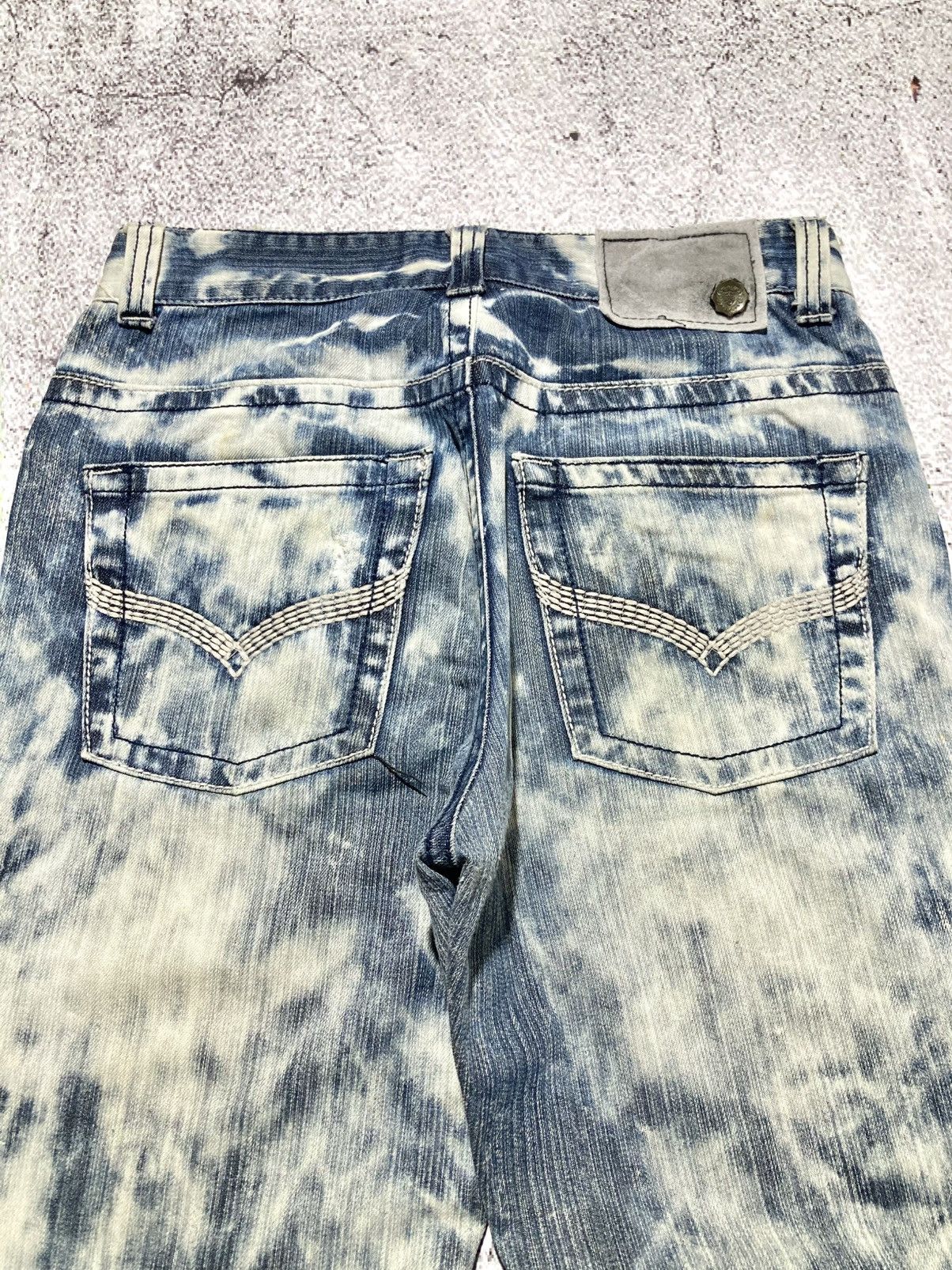 Japanese Brand 2000s Ugiz Distressed Ripped Acid Wash Denim Tornado Style Size US 29 - 13 Thumbnail