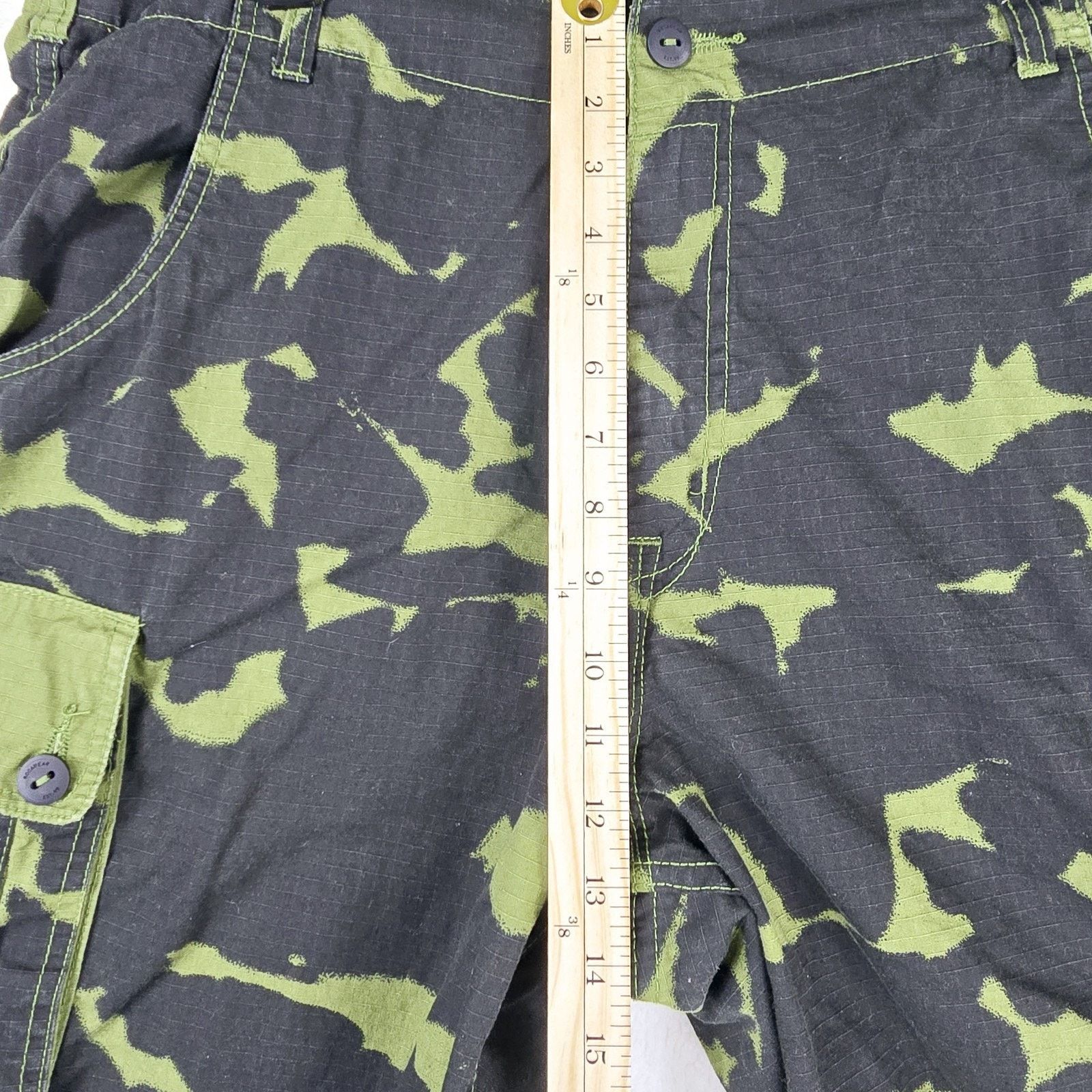 Rocawear Rocawear Denim Shorts Size 38 Baggy Cargo Skater Hip Hop Size US 38 / EU 54 - 9 Thumbnail