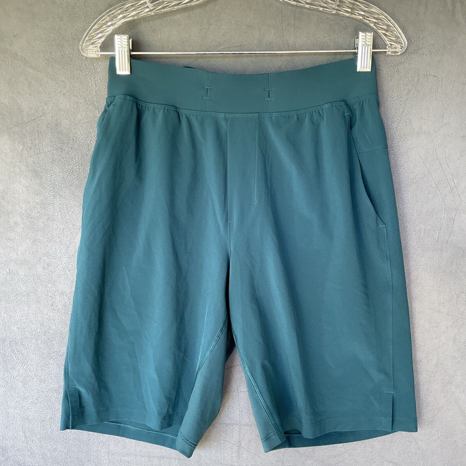Lululemon Lululemon Men's Shorts Size Small Pull On Athletica Light Size US 27 - 1 Thumbnail