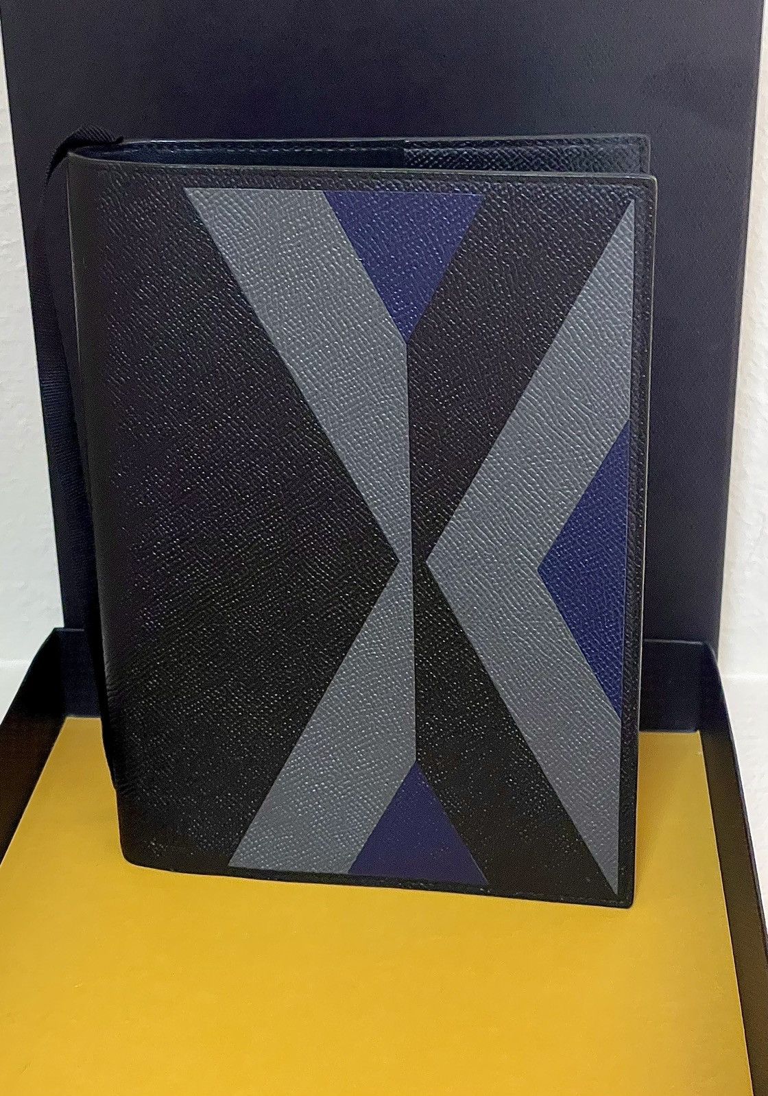image of Alfred Dunhill Dunhill Leather A5 Notebook Planner Cover- Black/blue in Red, Men's