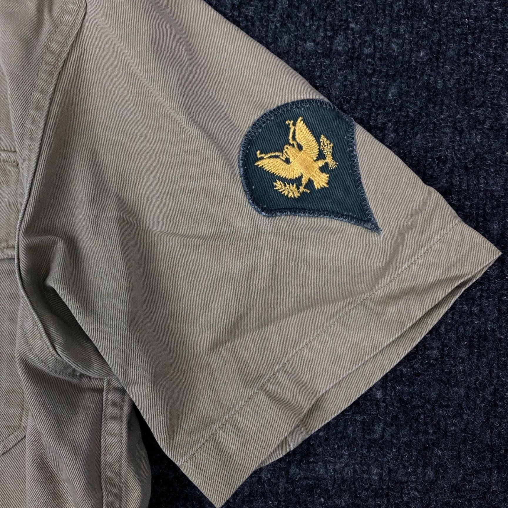 Vintage VINTAGE Boy Scouts of America Shirt Teens S Beige Cotton Blend Twill Short Sleeve Button Shirt Uniform Patch Size US S / EU 44-46 / 1 - 5 Thumbnail