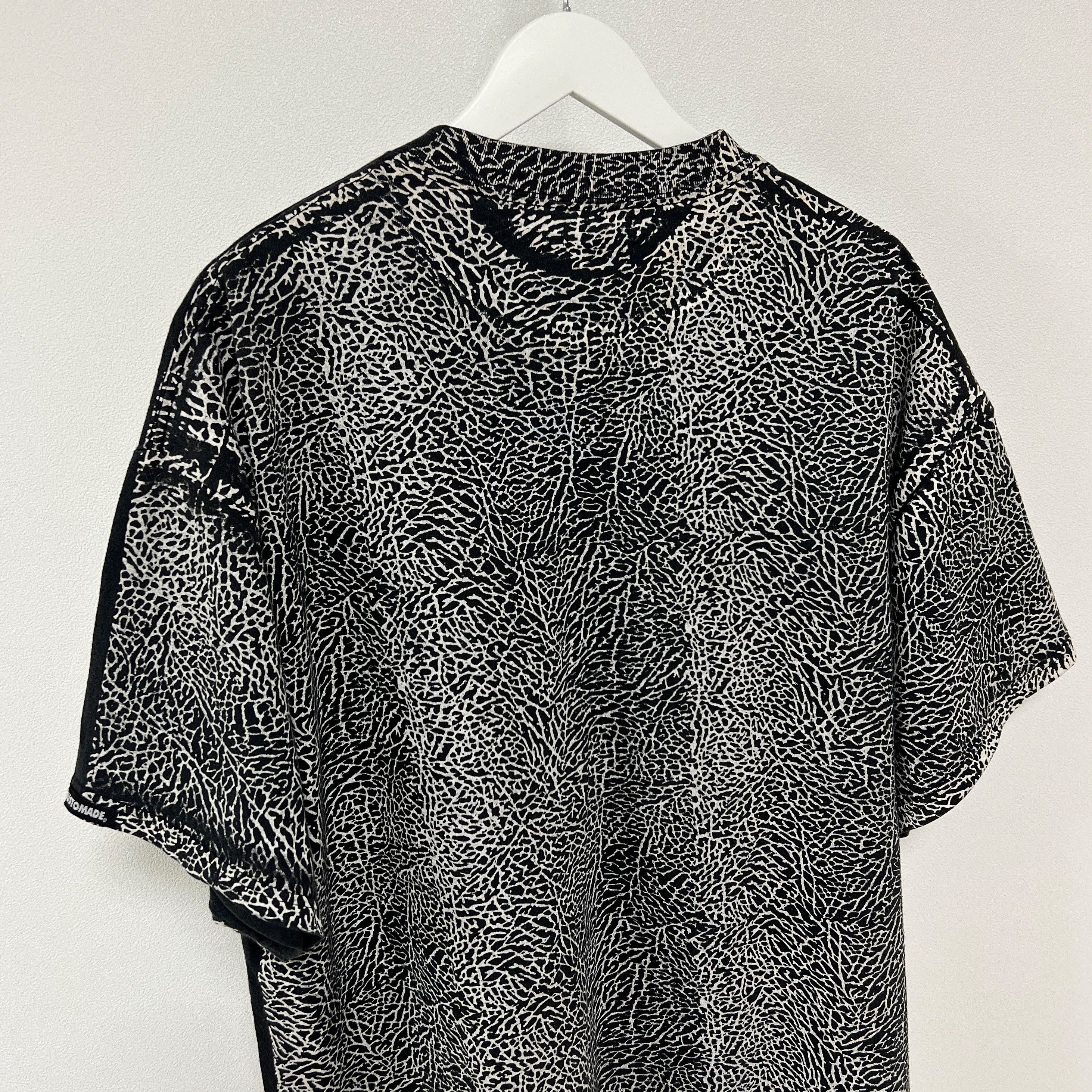 Stussy STUSSY x UNDEFEATED Skull Crossbones Cement T-Shirt Size US XL / EU 56 / 4 - 6 Thumbnail