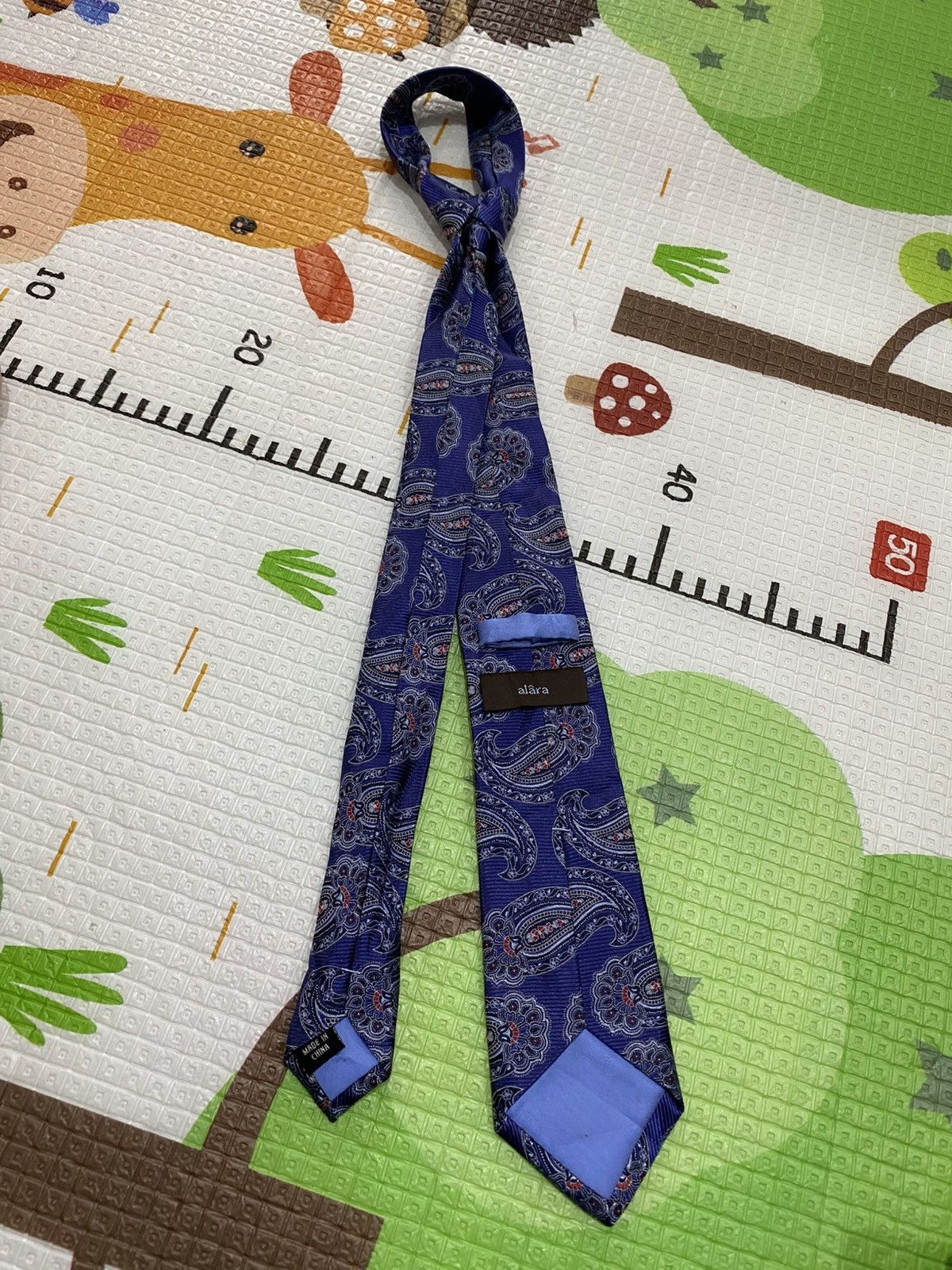 Japanese Brand Alara Paisley Pattern Wide Necktie Blue Purple Vintage Size ONE SIZE - 4 Thumbnail