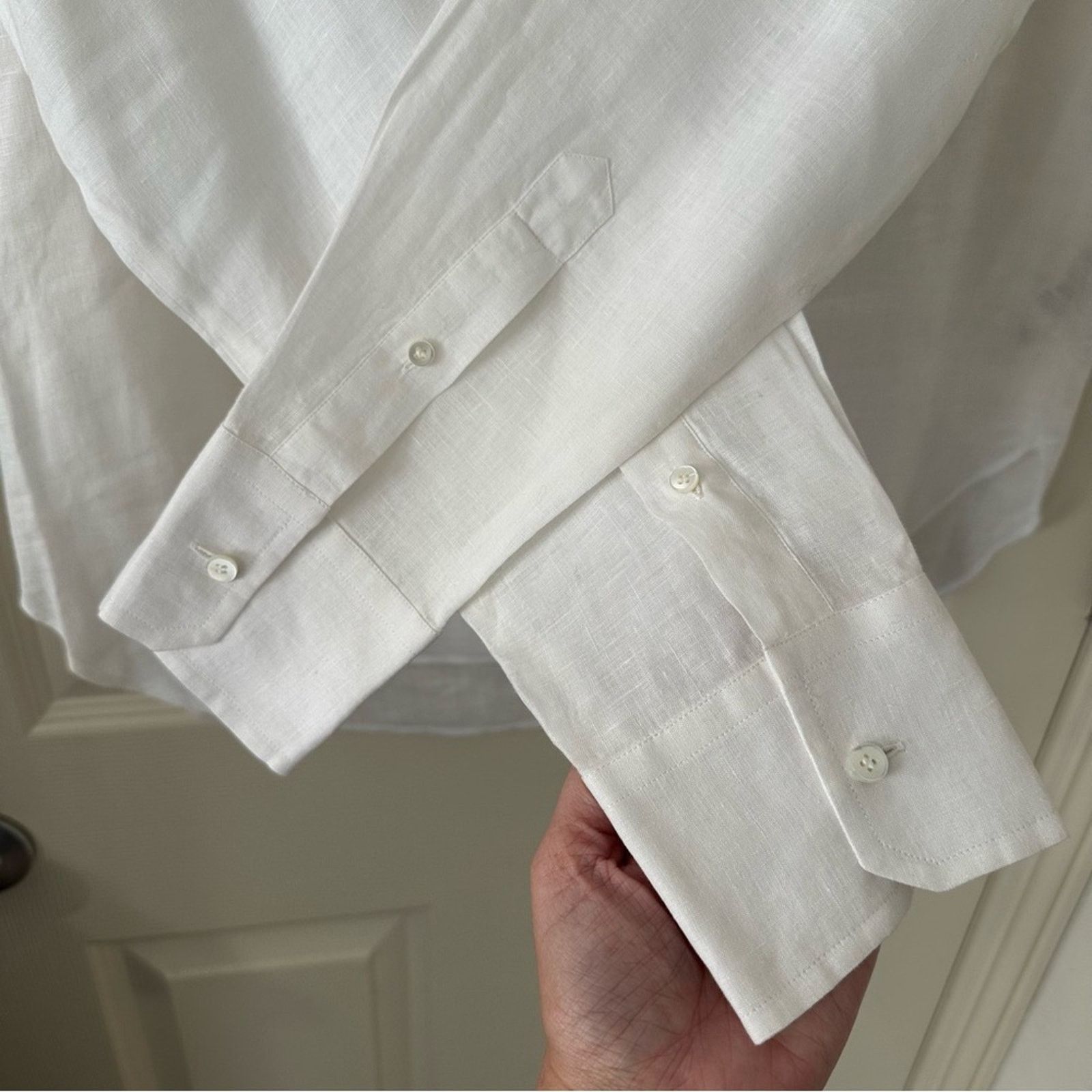Dolce & Gabbana auth White Linen Popover Shirt size 39 - 15.5 3/4 Gold fit Size US M / EU 48-50 / 2 - 6 Thumbnail