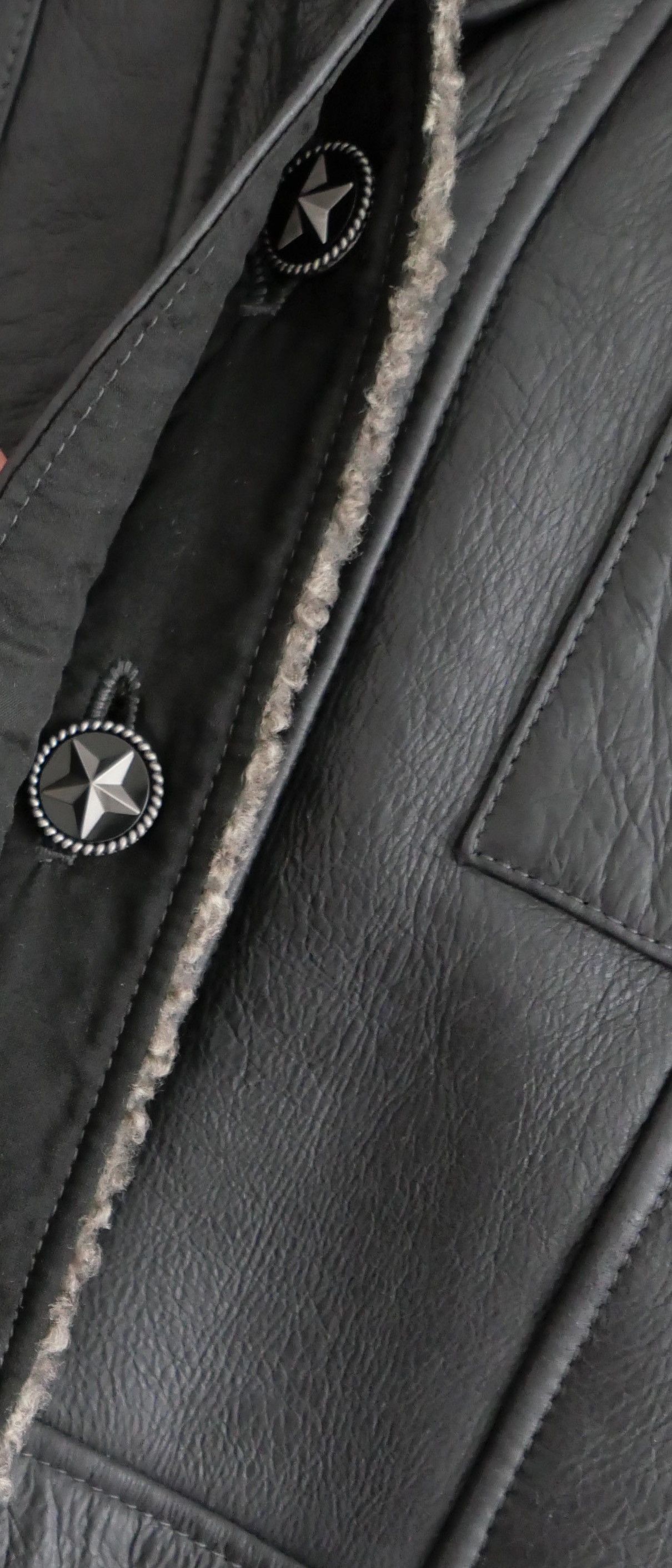 Chanel Chanel Pre-Fall 2007 Button Trim Leather & Shearling Jacket Size S / US 4 / IT 40 - 4 Thumbnail