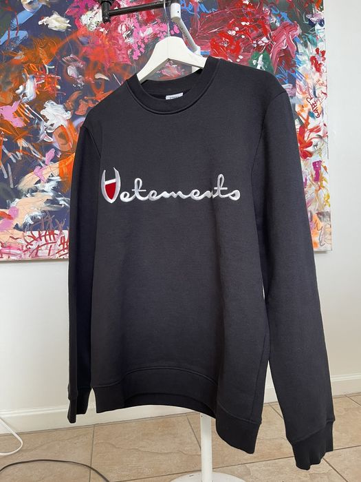 Vetements x store champion crewneck