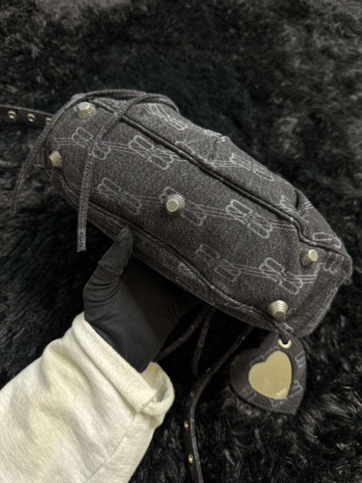 Balenciaga Balenciaga Le Cagole Black Monogram Denim Size ONE SIZE - 12 Thumbnail