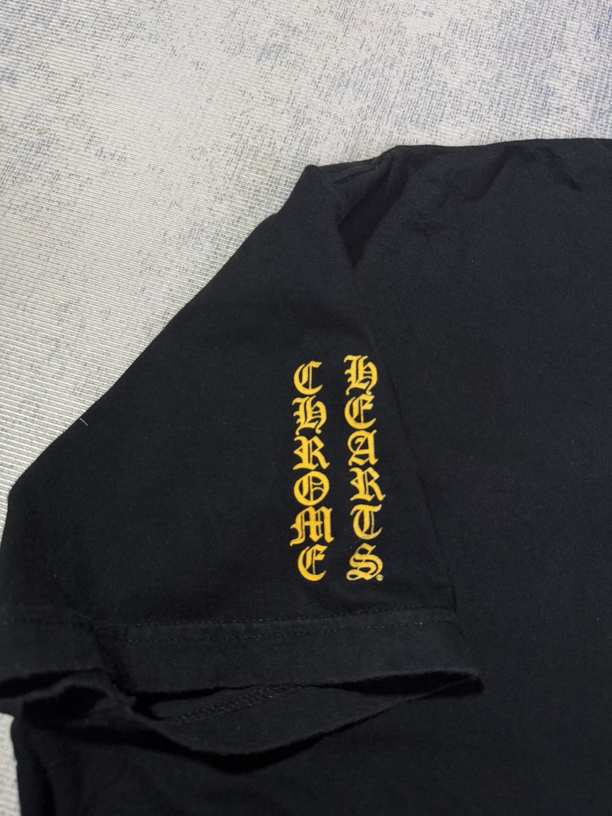 Chrome Hearts Minimalist Yellow Dagger Sleeve Script Size US XXL / EU 58 / 5 - 6 Thumbnail