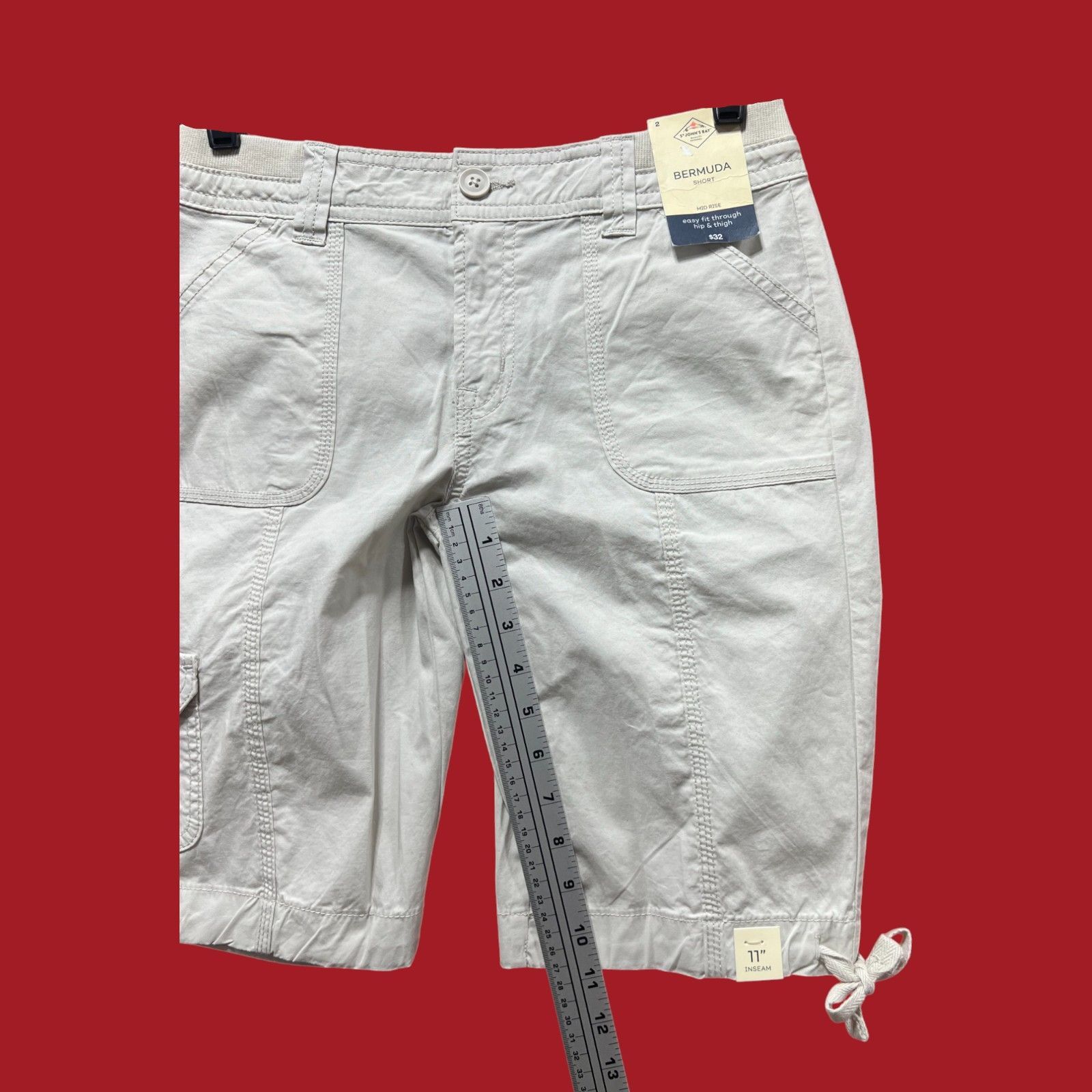 Other St. John's Bay - Women's Mid-Rise Cargo Bermuda Short - Beig Size 26" / US 2 / IT 38 - 8 Thumbnail