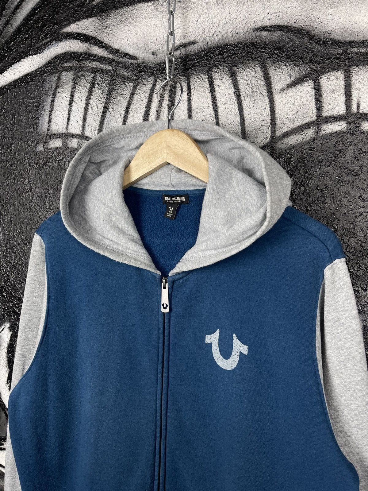True Religion Y2K True Religion Big Logo Zip Hoodie Men’s Size L Size US L / EU 52-54 / 3 - 5 Thumbnail