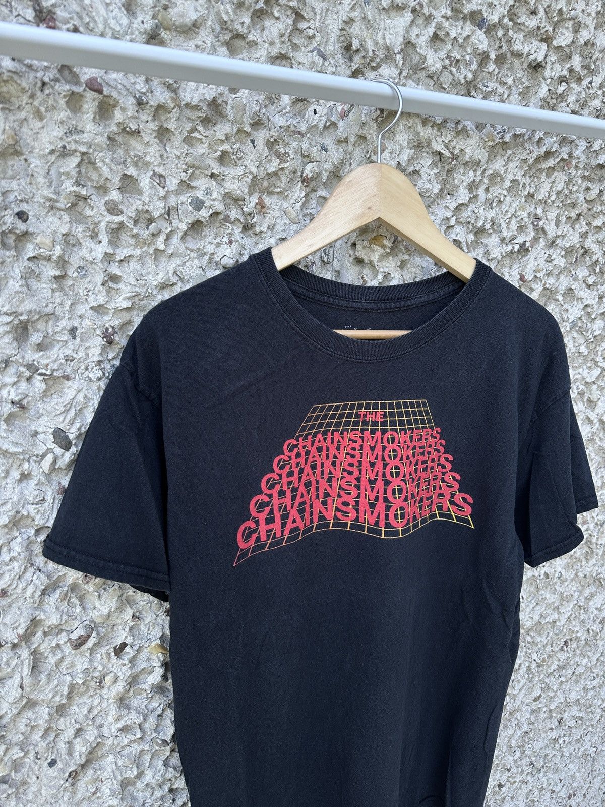 Band Tees The Chainsmokers band tee T-shirt Size US M / EU 48-50 / 2 - 2 Thumbnail