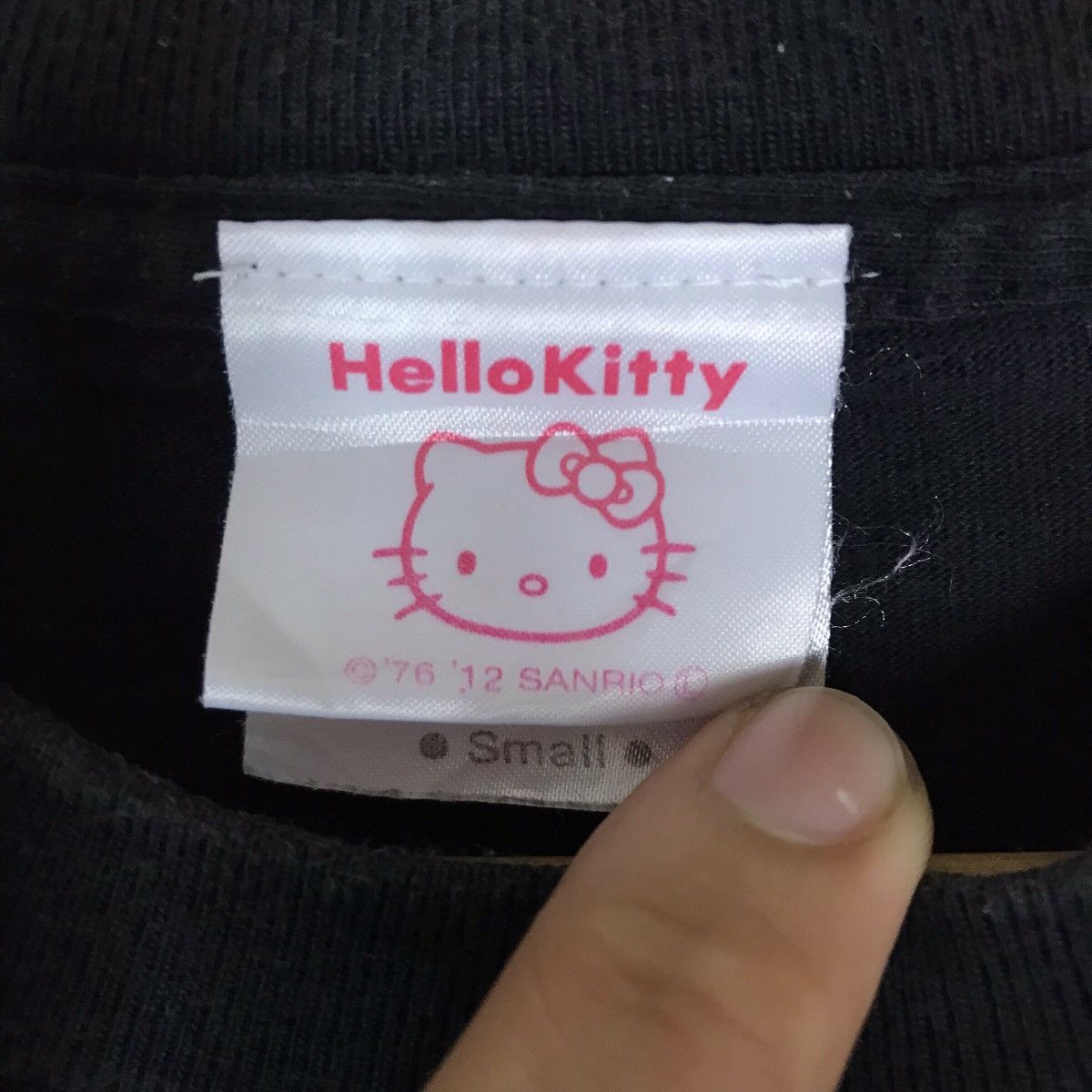 Vintage Vintage Hello Kitty Sanrio Anime Tee Shirt Size US S / EU 44-46 / 1 - 12 Thumbnail