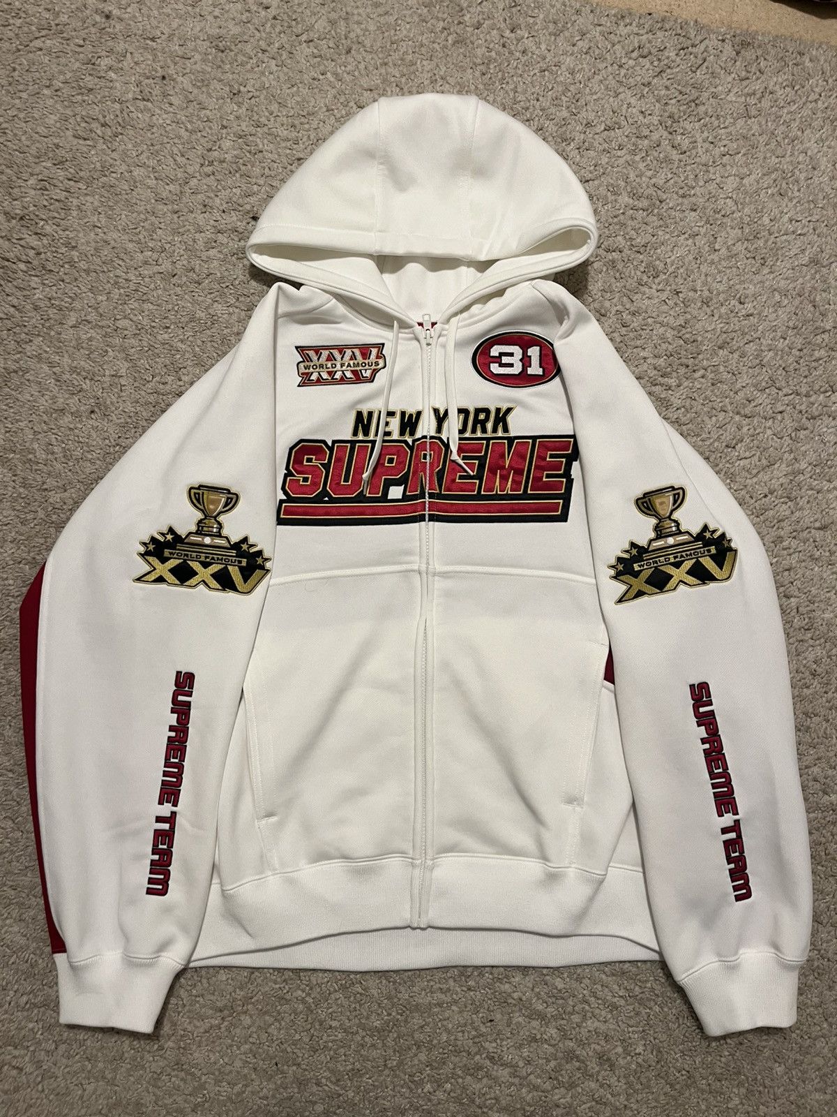 Supreme supreme football zip up white Size US M / EU 48-50 / 2 - 1 Thumbnail