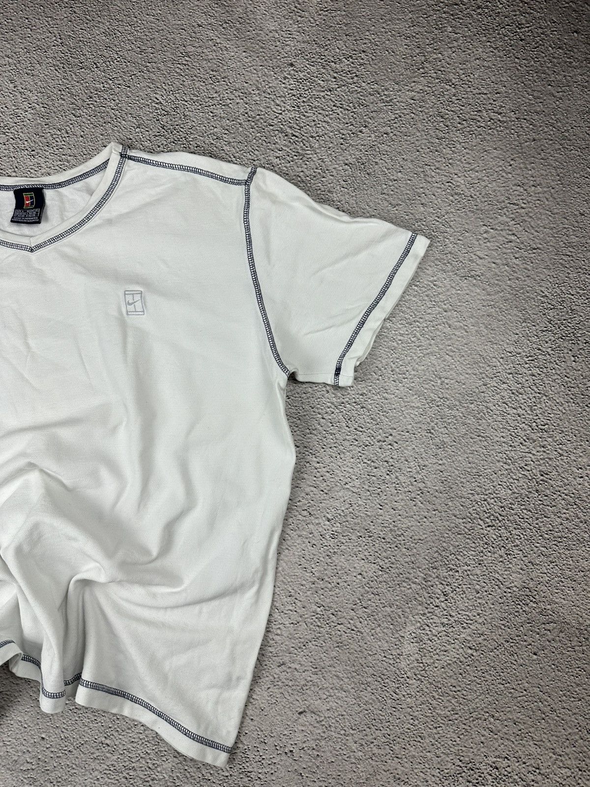 Nike Vintage Nike Court T-Shirt Logo Y2K Sportwear SK8 Size L / US 10 / IT 46 - 4 Thumbnail