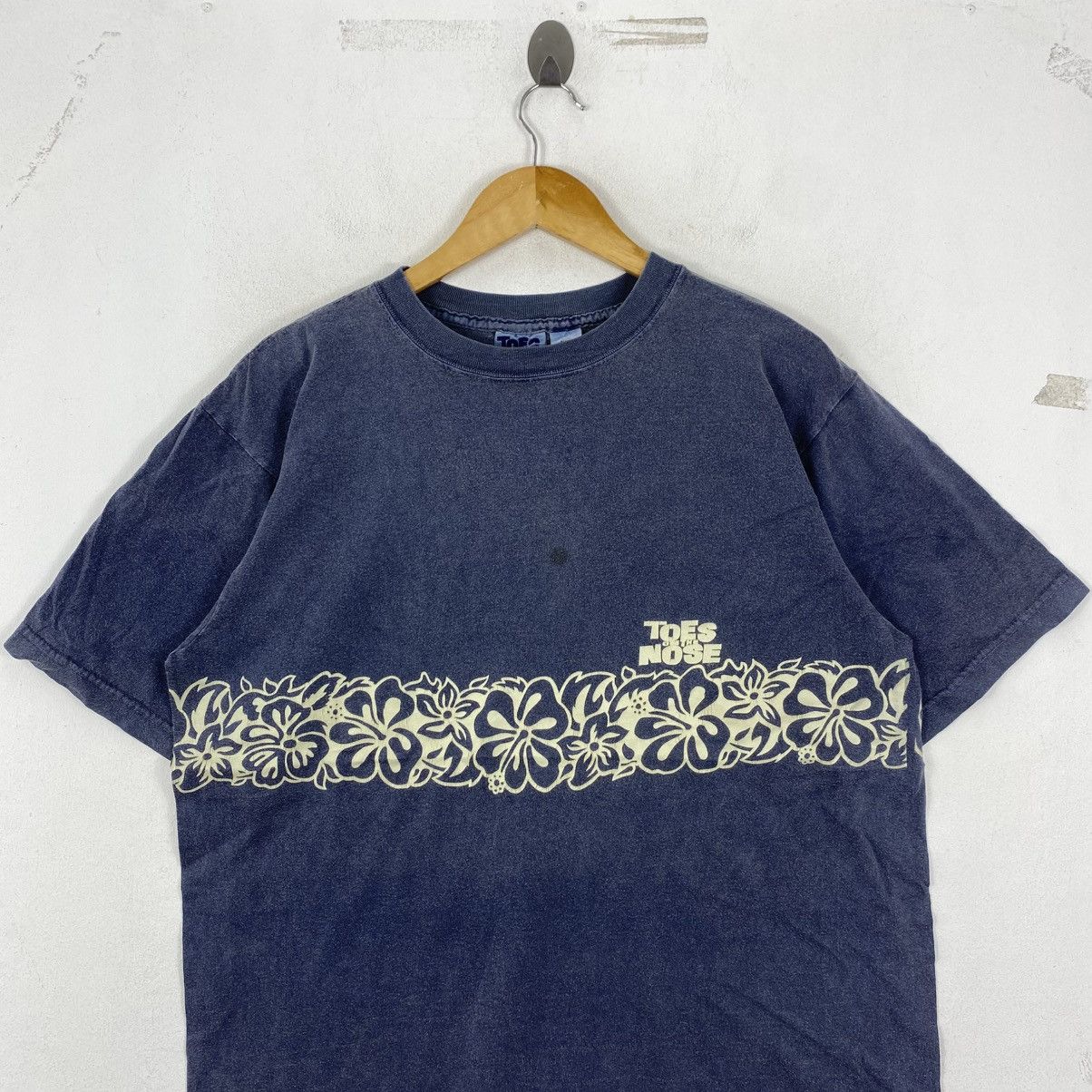 Vintage Vintage 90s Toes on the Nose Surf T-Shirt Blue L Size US L / EU 52-54 / 3 - 3 Thumbnail