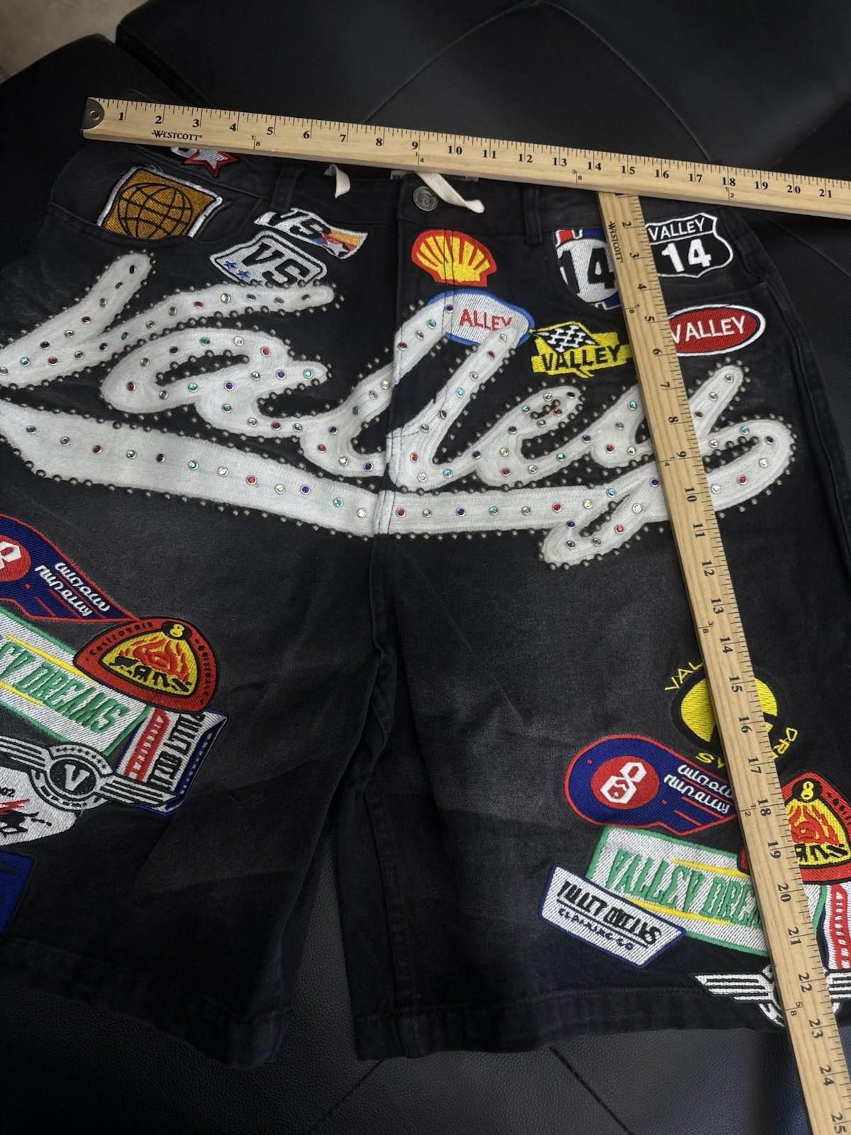 Vale Valley Black Denim Patchwork Shorts Size 34 (Brand New) Size US 34 / EU 50 - 6 Thumbnail