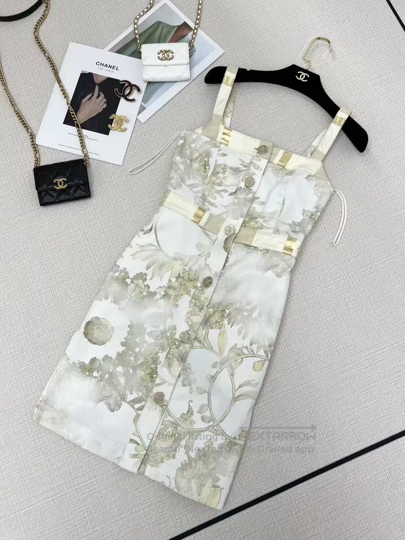 Chanel Chanel Dress with straps Size XXS / US 00 / IT 34 - 2 Thumbnail