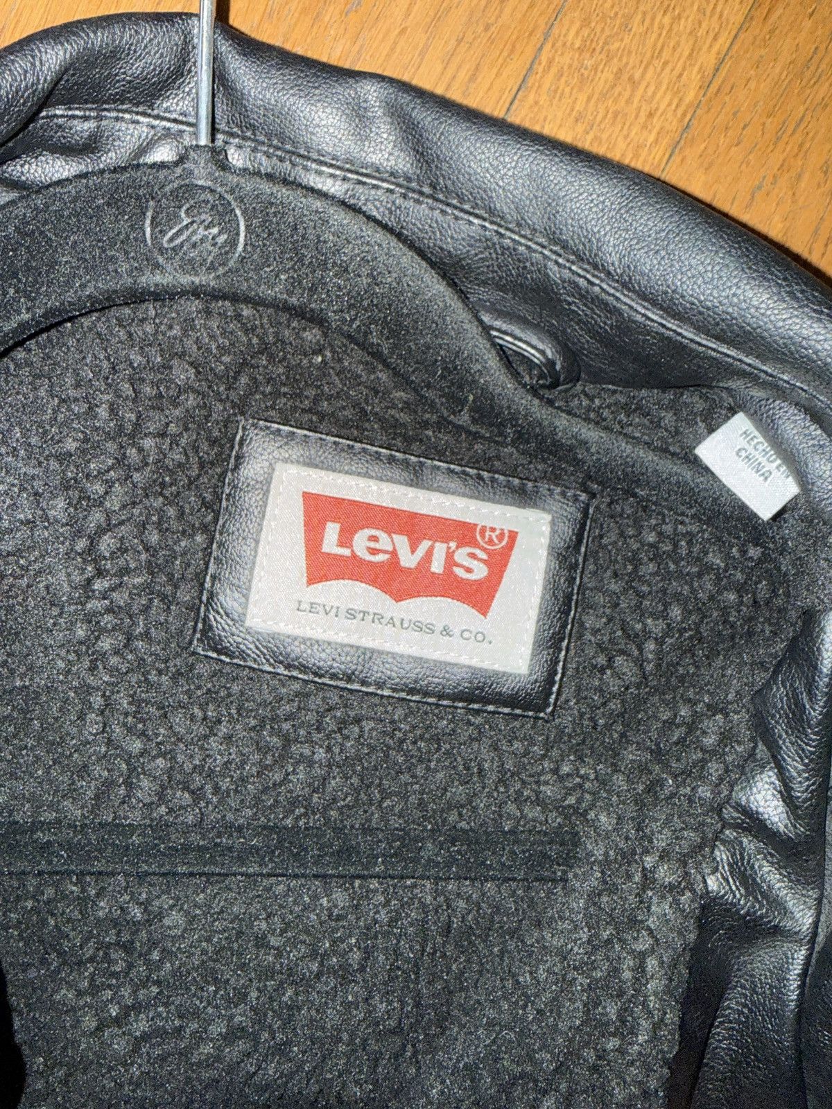 Levi's Levi’s Men’s Faux Leather Sherpa Lined Jacket Black - Large Size US L / EU 52-54 / 3 - 3 Thumbnail