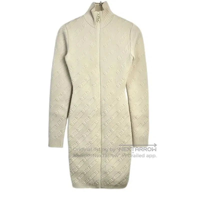 Fendi Fendi Cream Knit Long Sleeve Sweater . Size XS / US 0-2 / IT 36-38 - 1 Thumbnail