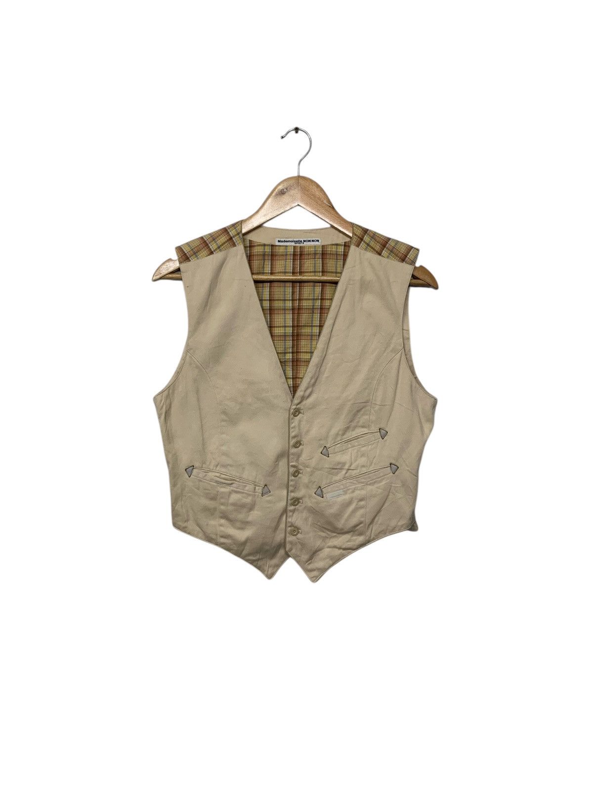 Mademoiselle Non Non Vintage Mademoiselle Non Non Issey Miyake Vests Size US S / EU 44-46 / 1 - 1 Thumbnail