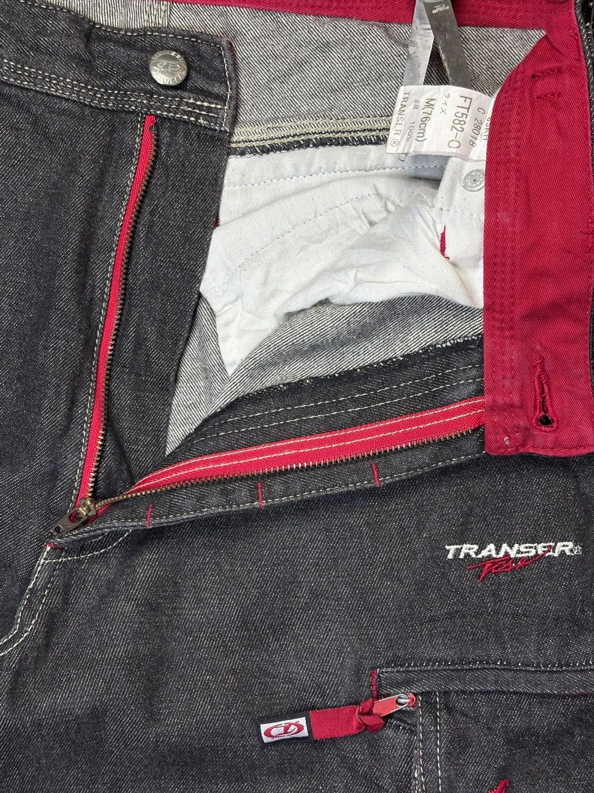 Japanese Brand Vintage Japanese Brand Cargo Distressed Baggy Jeans Size US 29 - 11 Thumbnail