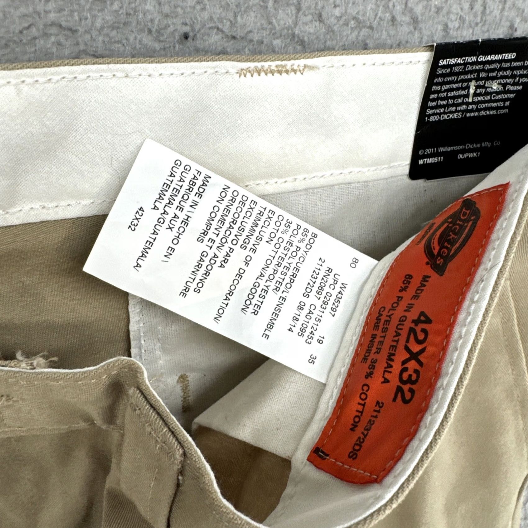 Dickies Dickies Mens Cargo Pants Khaki Relaxed Fit Straight Leg 42x32 New w/Tags Beige Cargo Pockets Mens Size US 42 / EU 58 - 6 Thumbnail